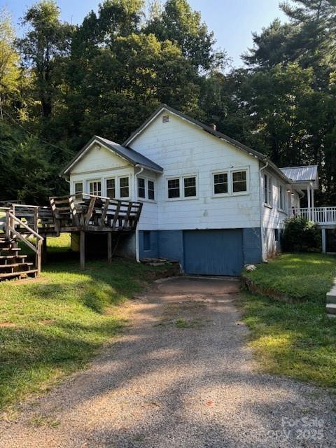 2295 Skyland Drive Property Photo 2