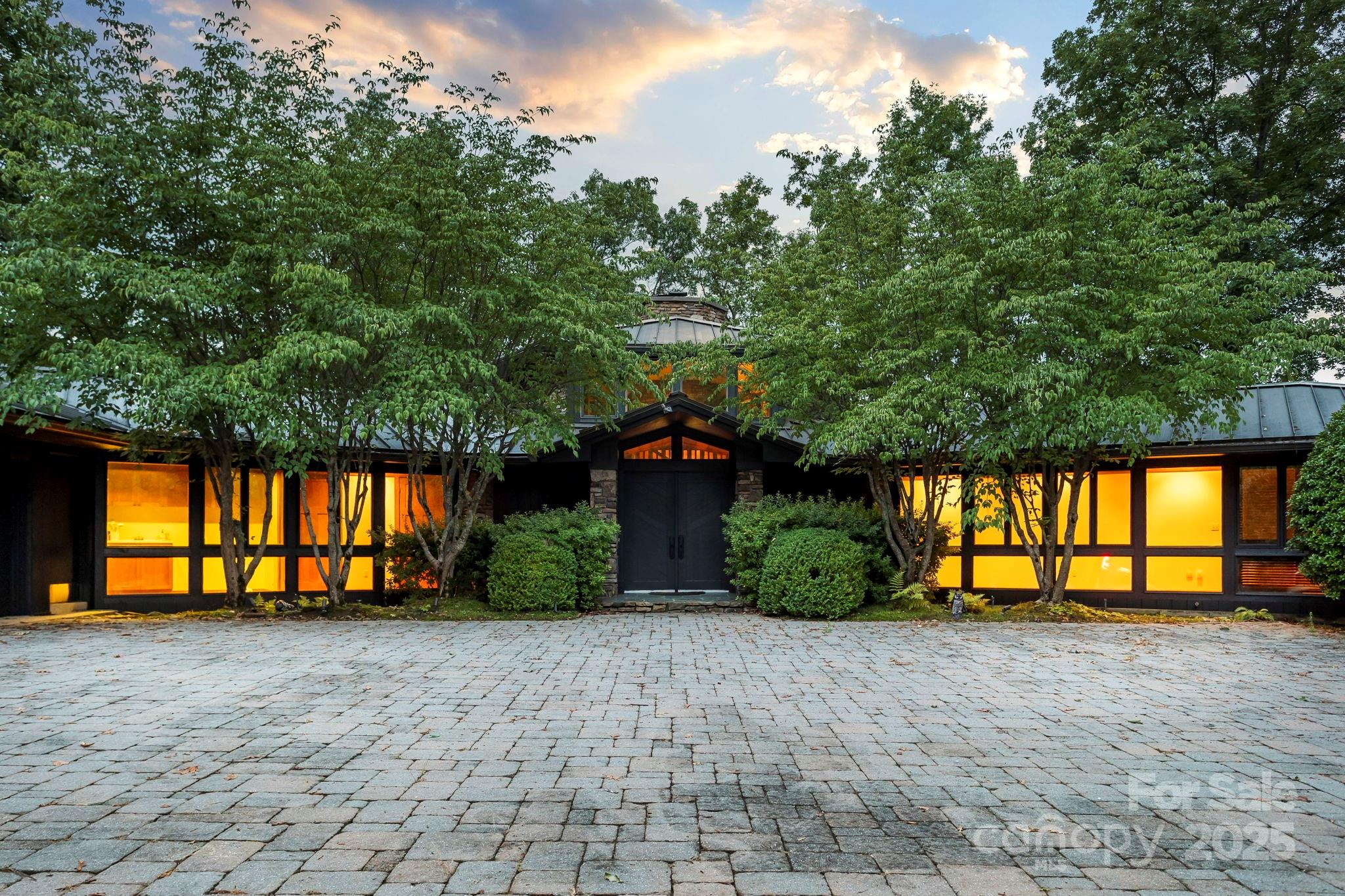 130 Piney Ridge Lane Property Photo 2