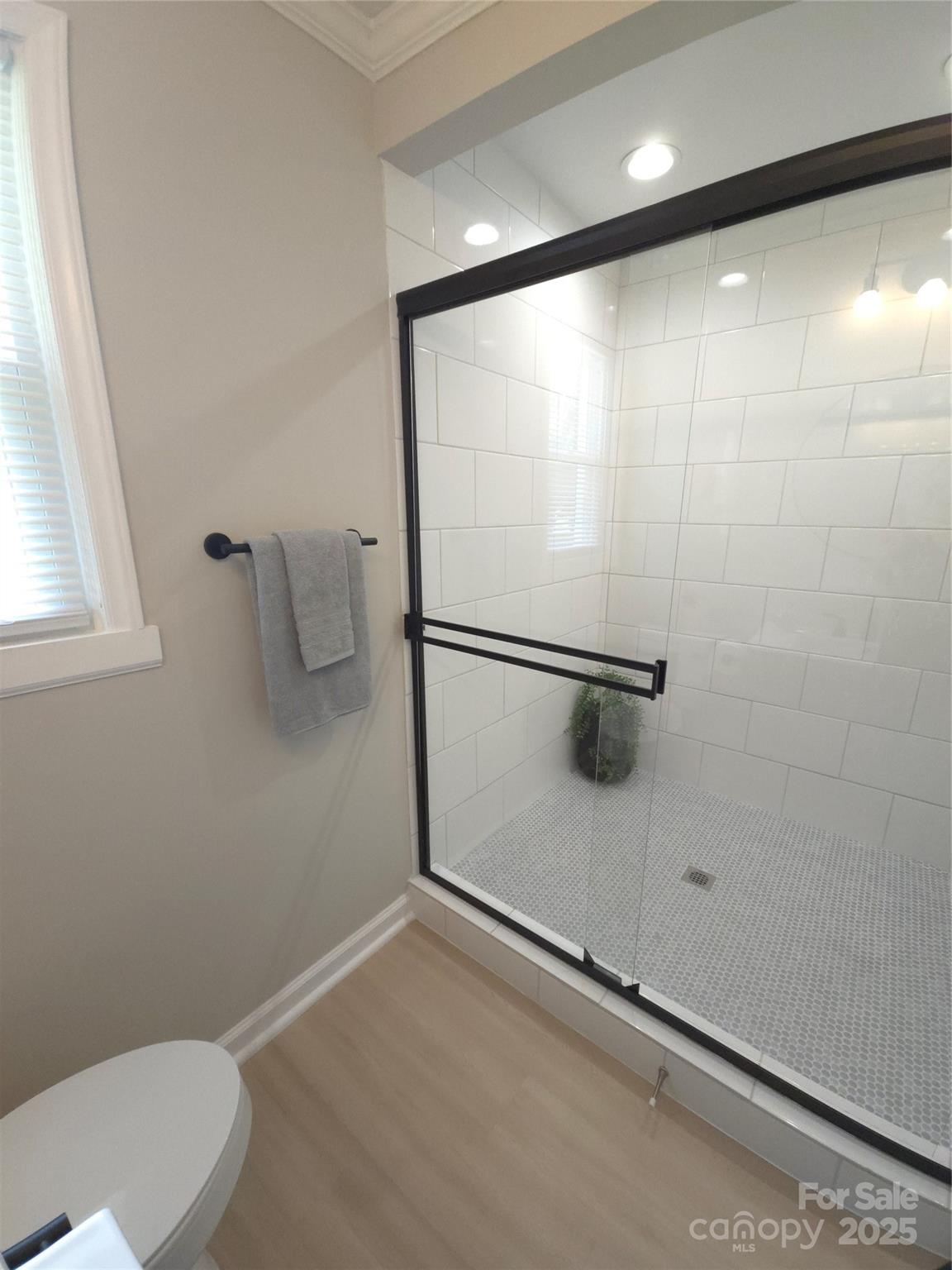 2178 Eastview Road Property Photo 21