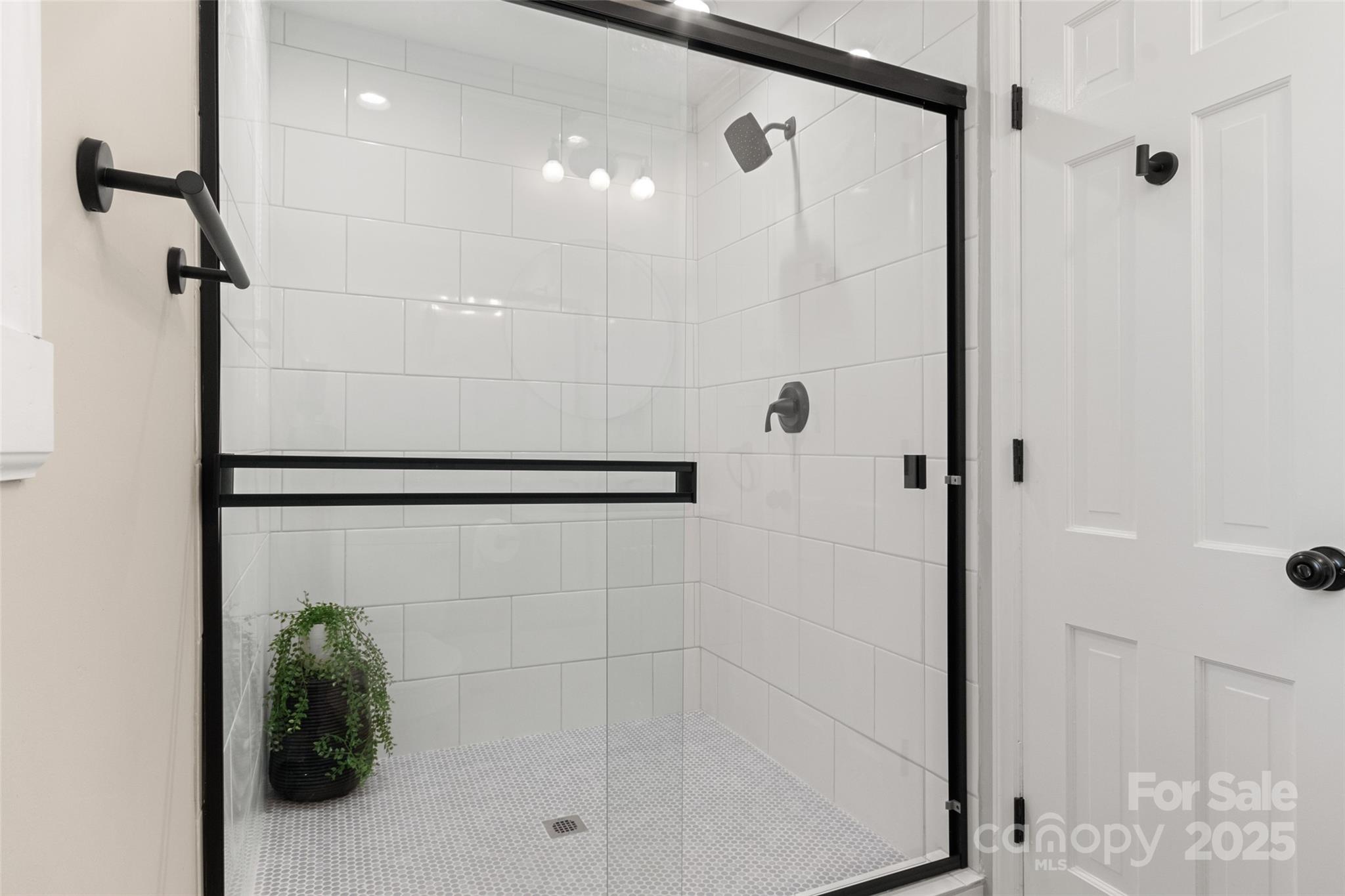 2178 Eastview Road Property Photo 22
