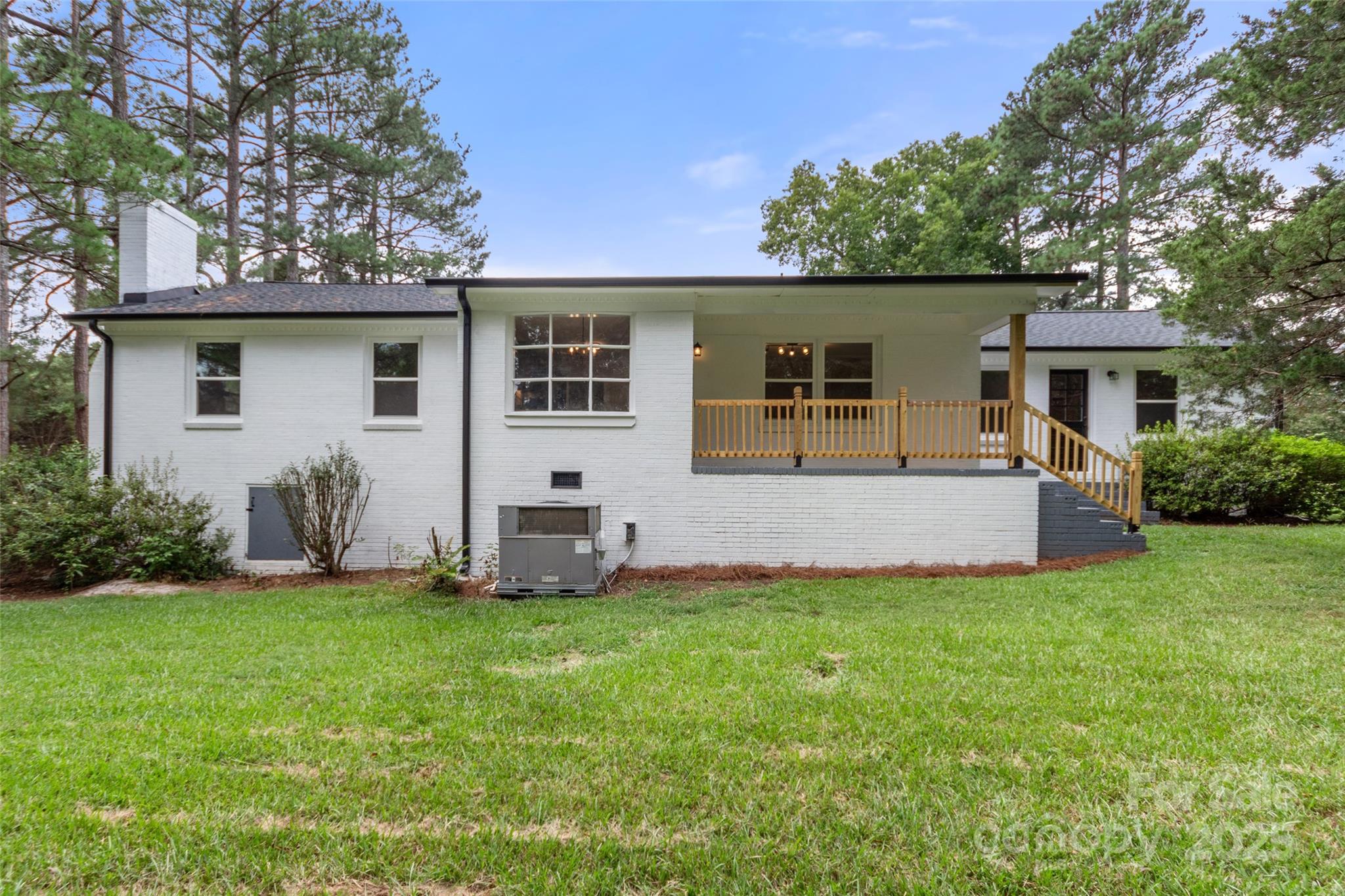 2178 Eastview Road Property Photo 29