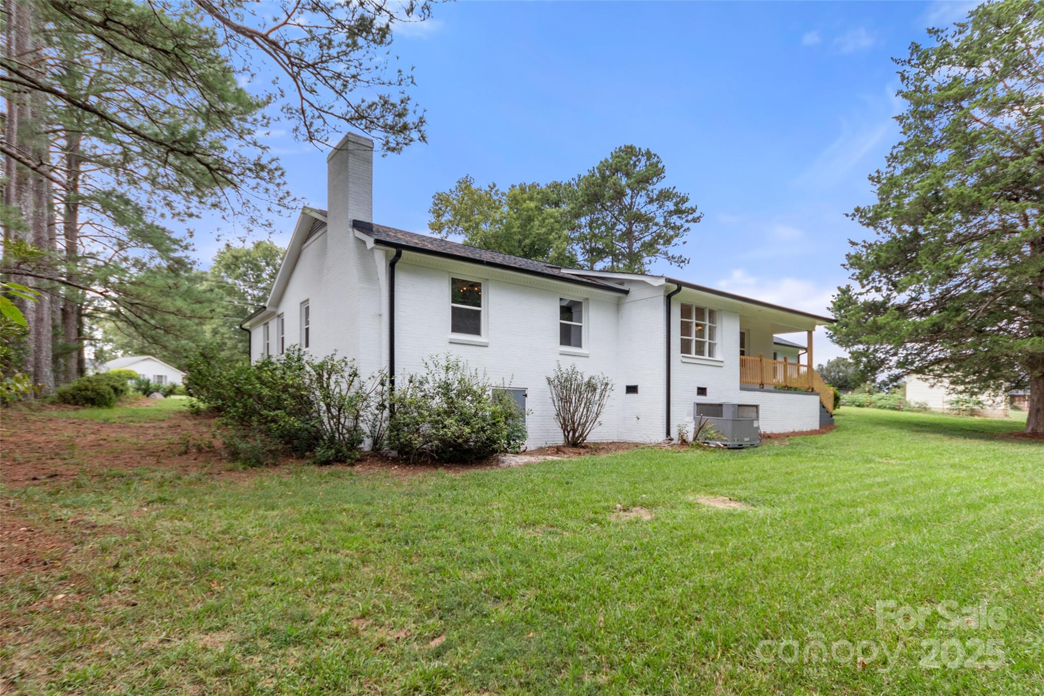 2178 Eastview Road Property Photo 31