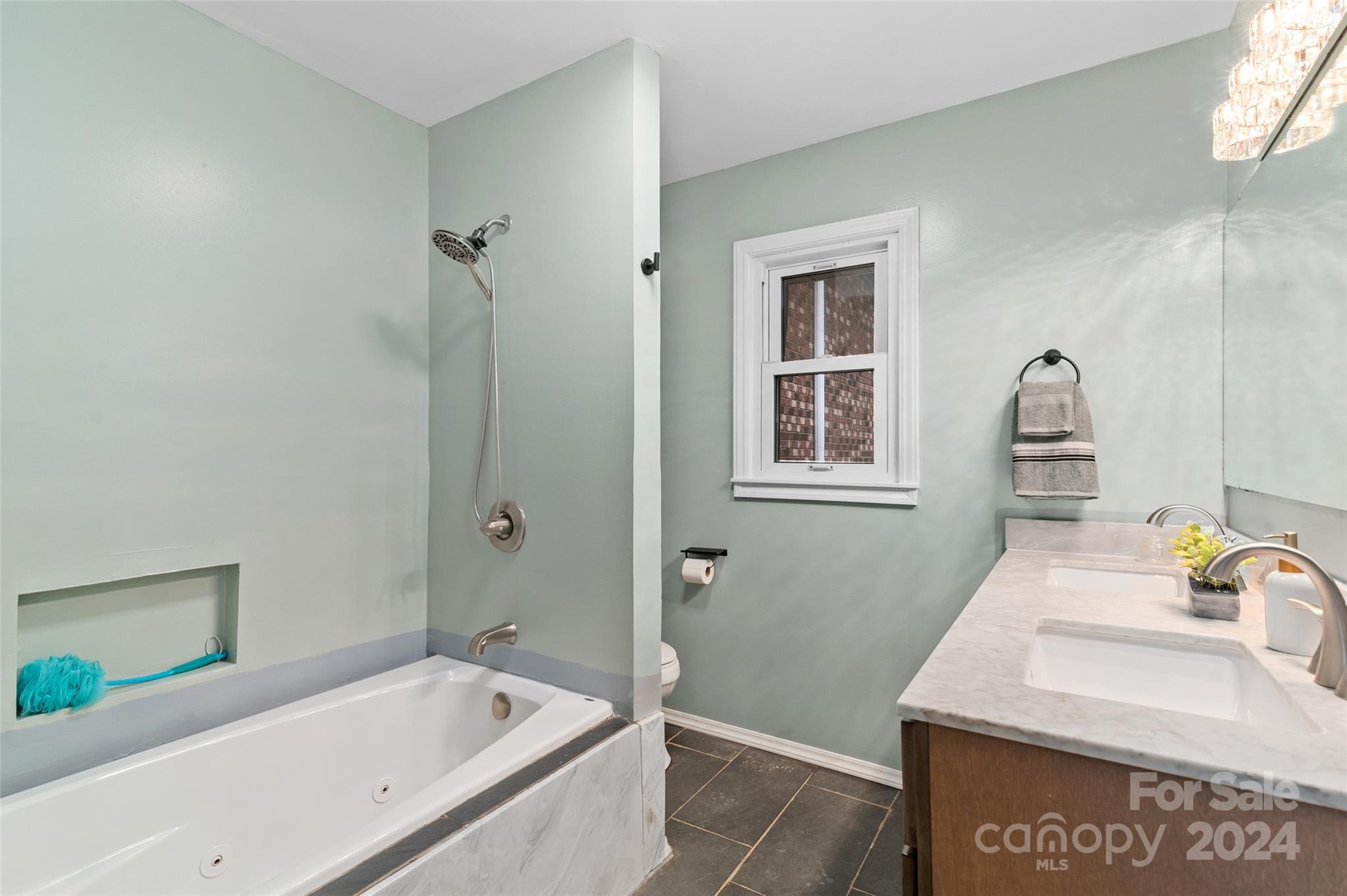 121 Auburn Park Drive Property Photo 15