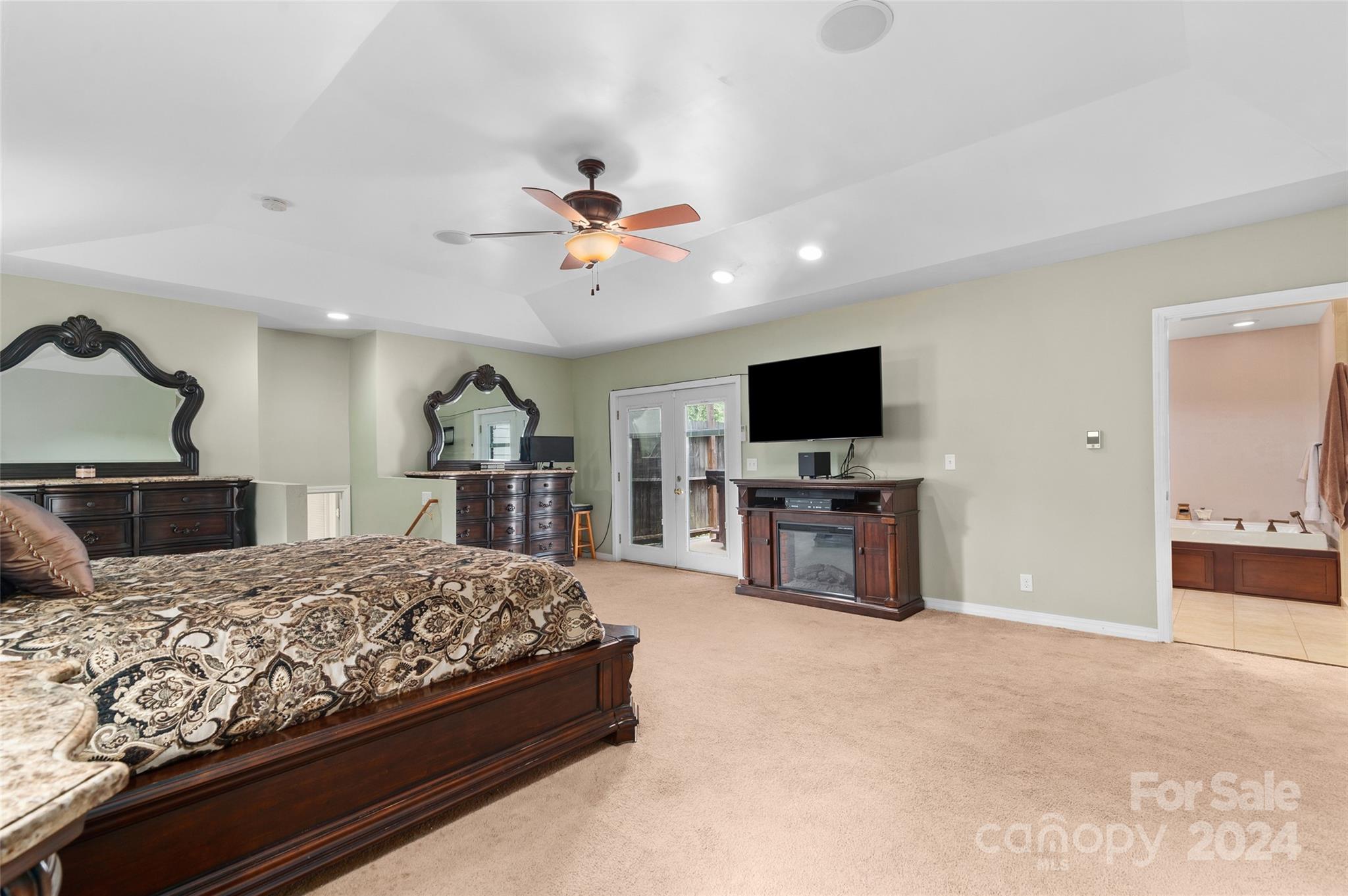 121 Auburn Park Drive Property Photo 20