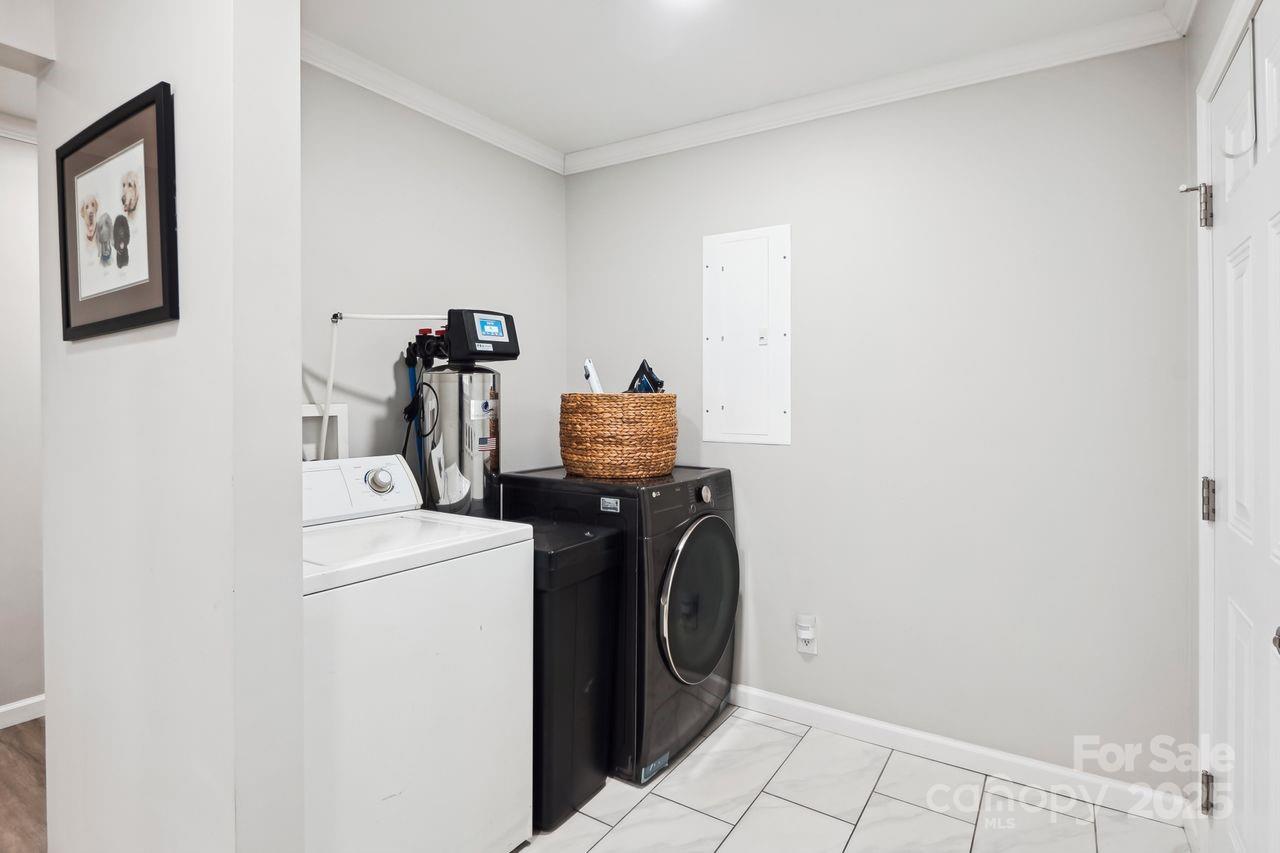 317 Annafrel Street Property Photo 30