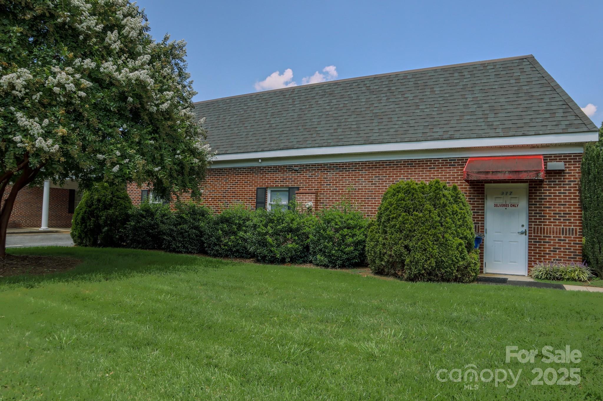 317 1st Street 2 & 2a Property Photo 10