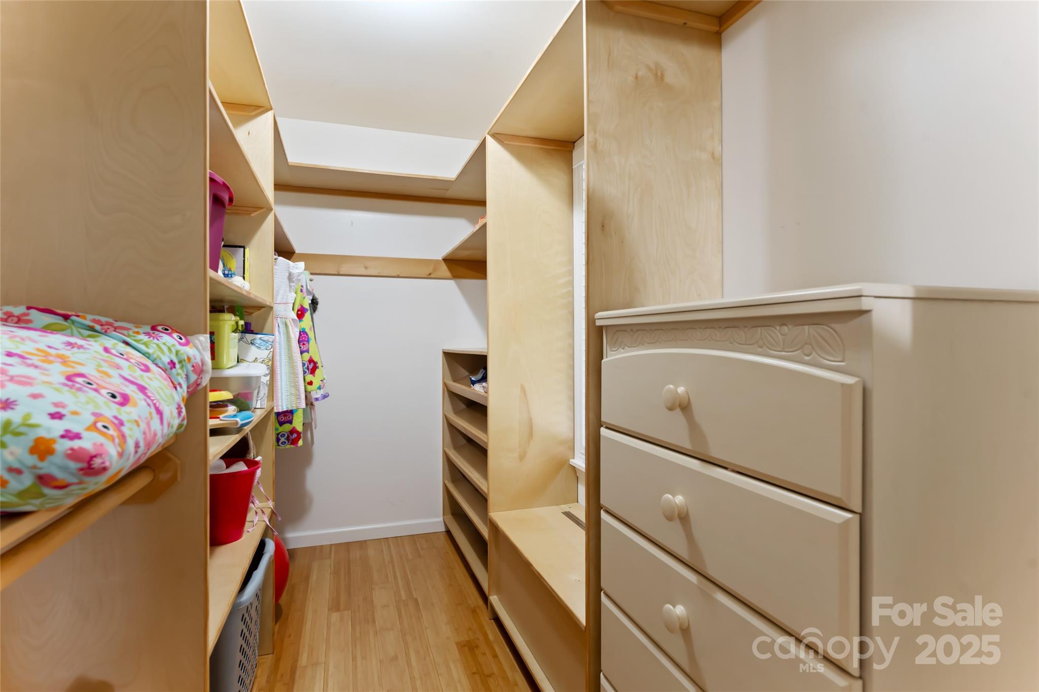 520 Oakwilde Drive Property Photo 22