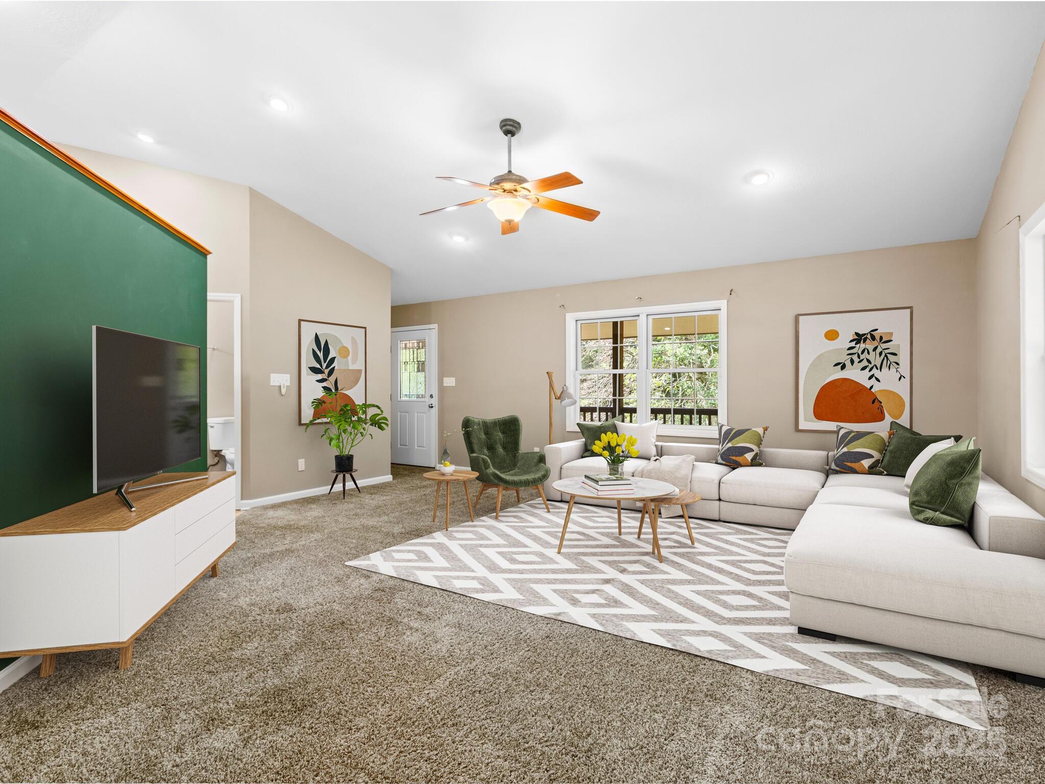 515 Pond Road Property Photo 4