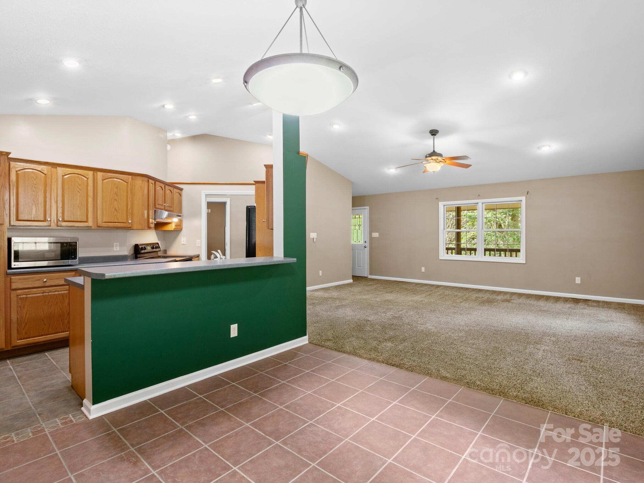 515 Pond Road Property Photo 10