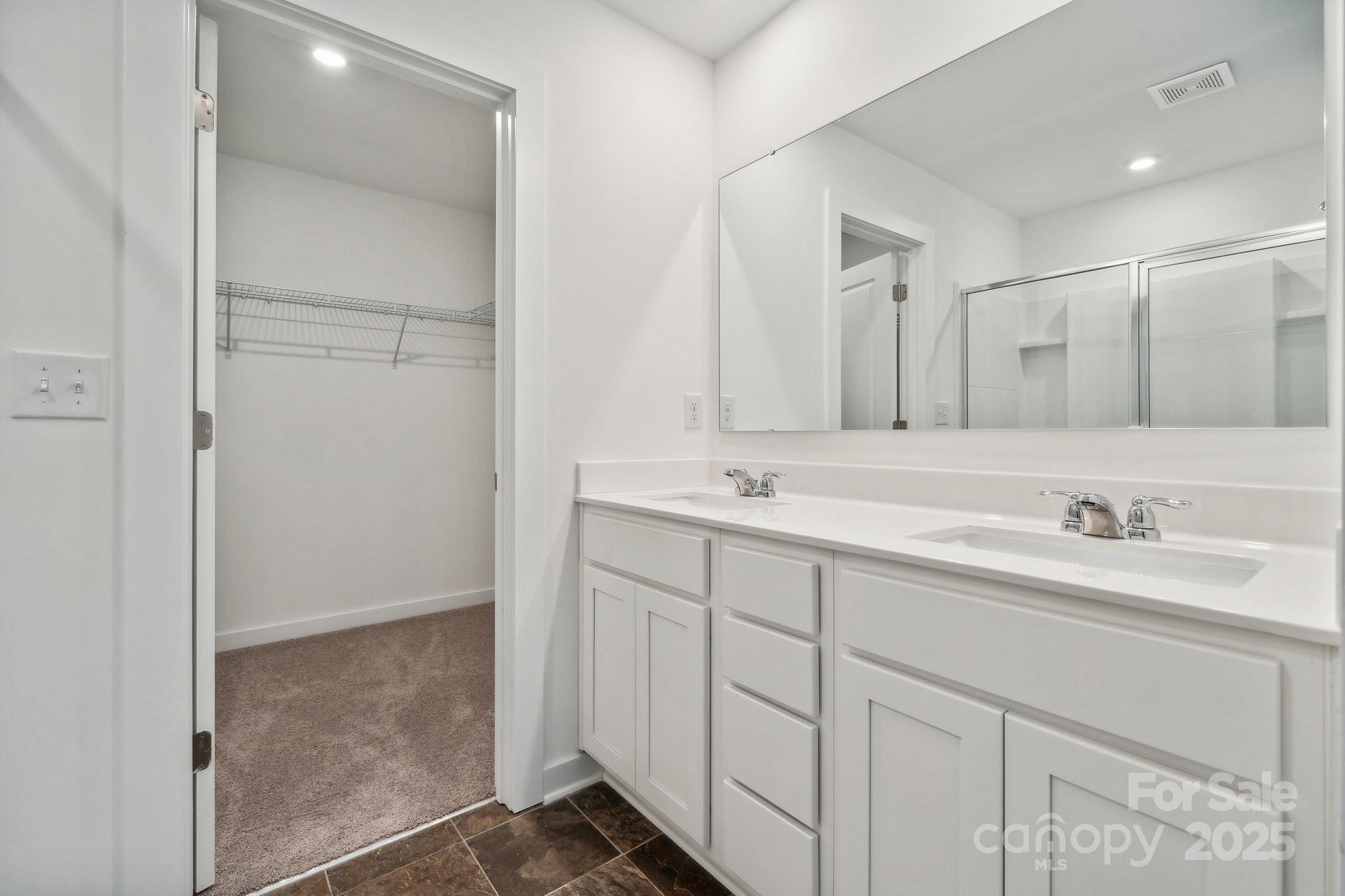 731 Olde England Drive Property Photo 9
