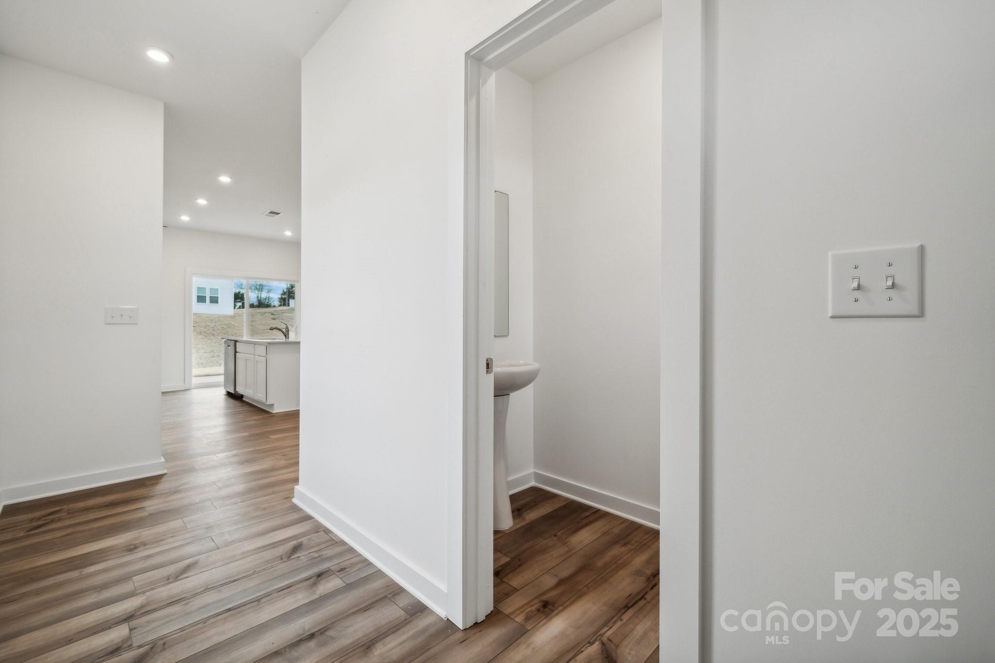 731 Olde England Drive Property Photo 11