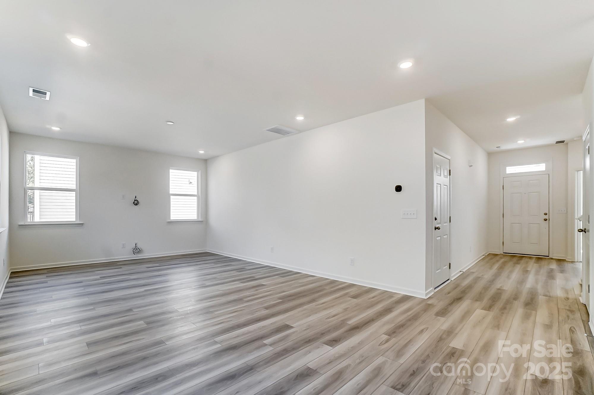 12320 Riceland Way Property Photo 6