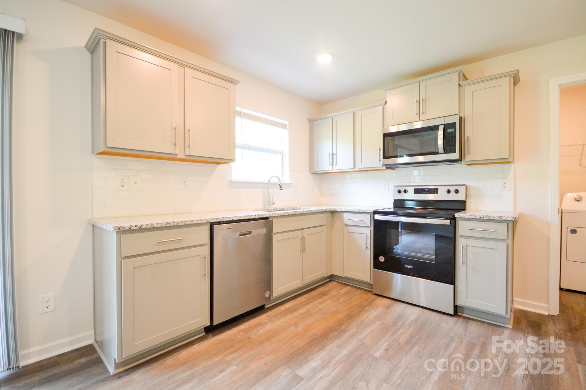 25 Cain Hollow Way Property Photo 5