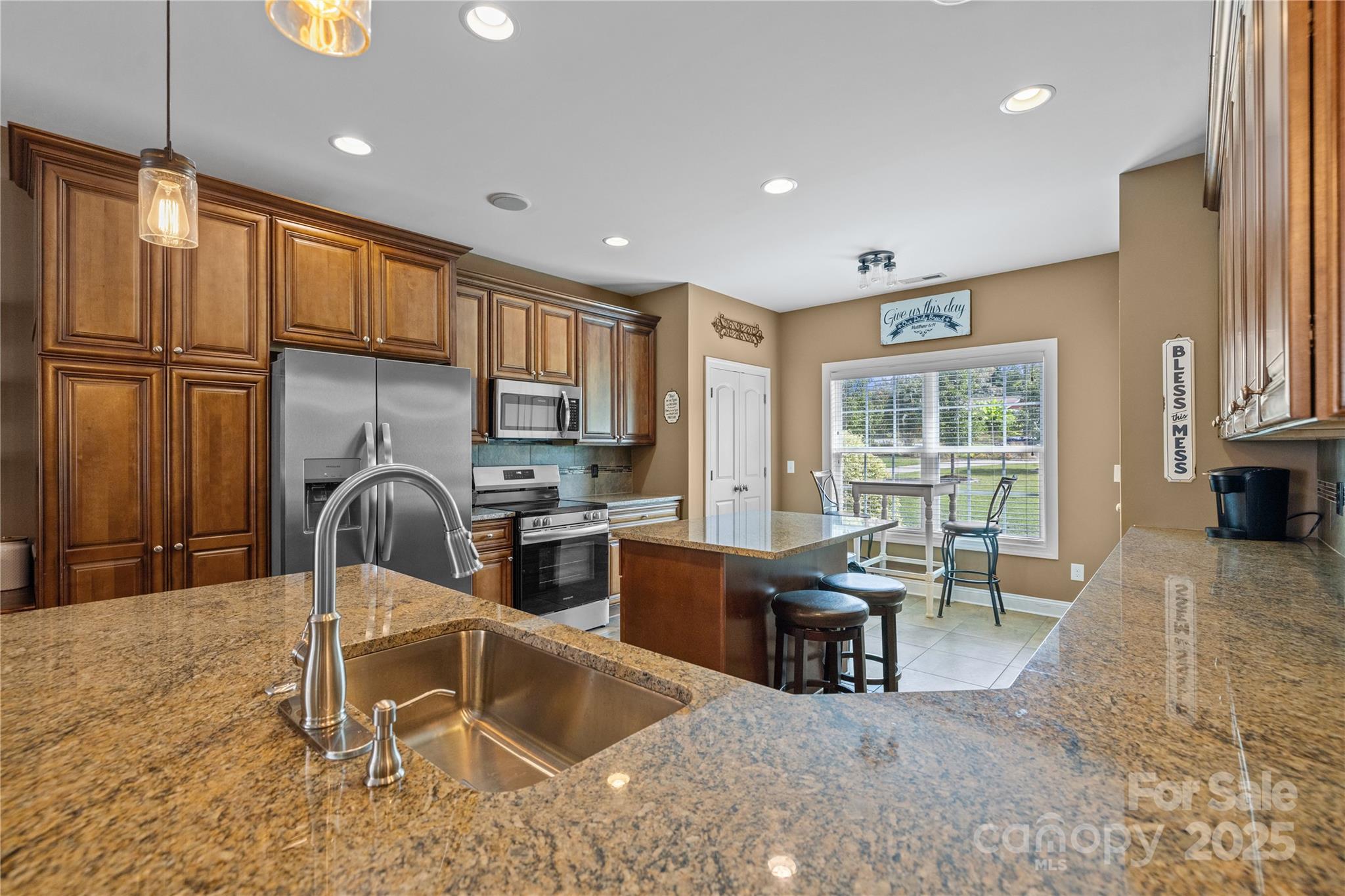 9301 Poinchester Drive Property Photo 11