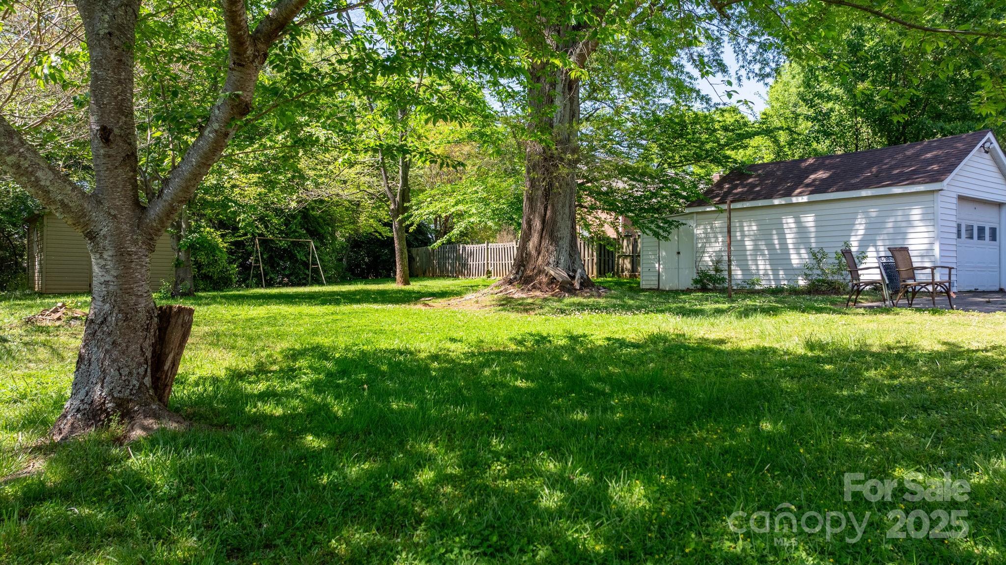 112 S 2nd Avenue Property Photo 4