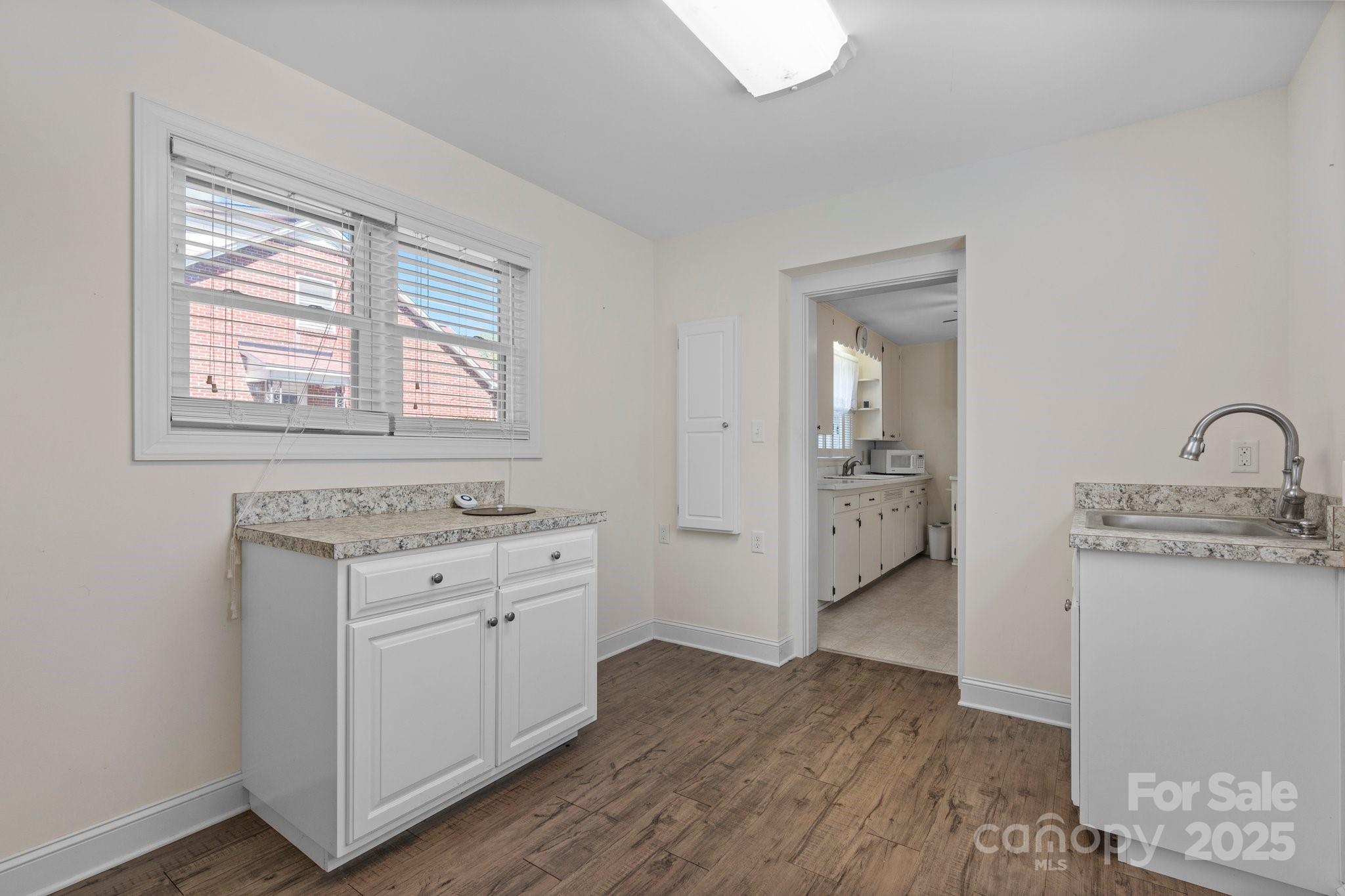 112 S 2nd Avenue Property Photo 14