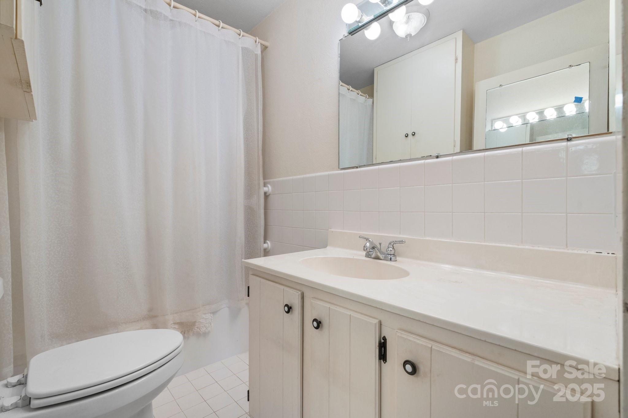 112 S 2nd Avenue Property Photo 16