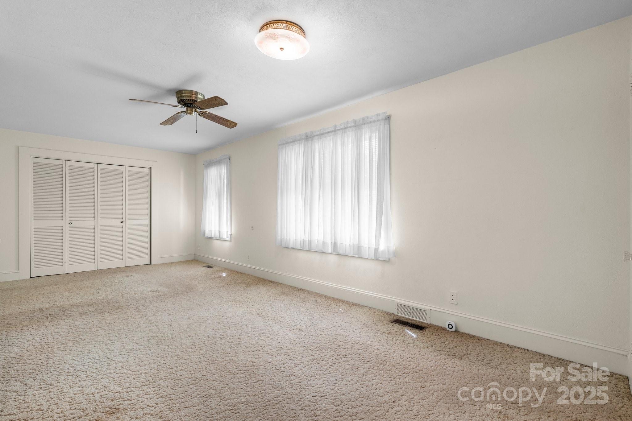 112 S 2nd Avenue Property Photo 17