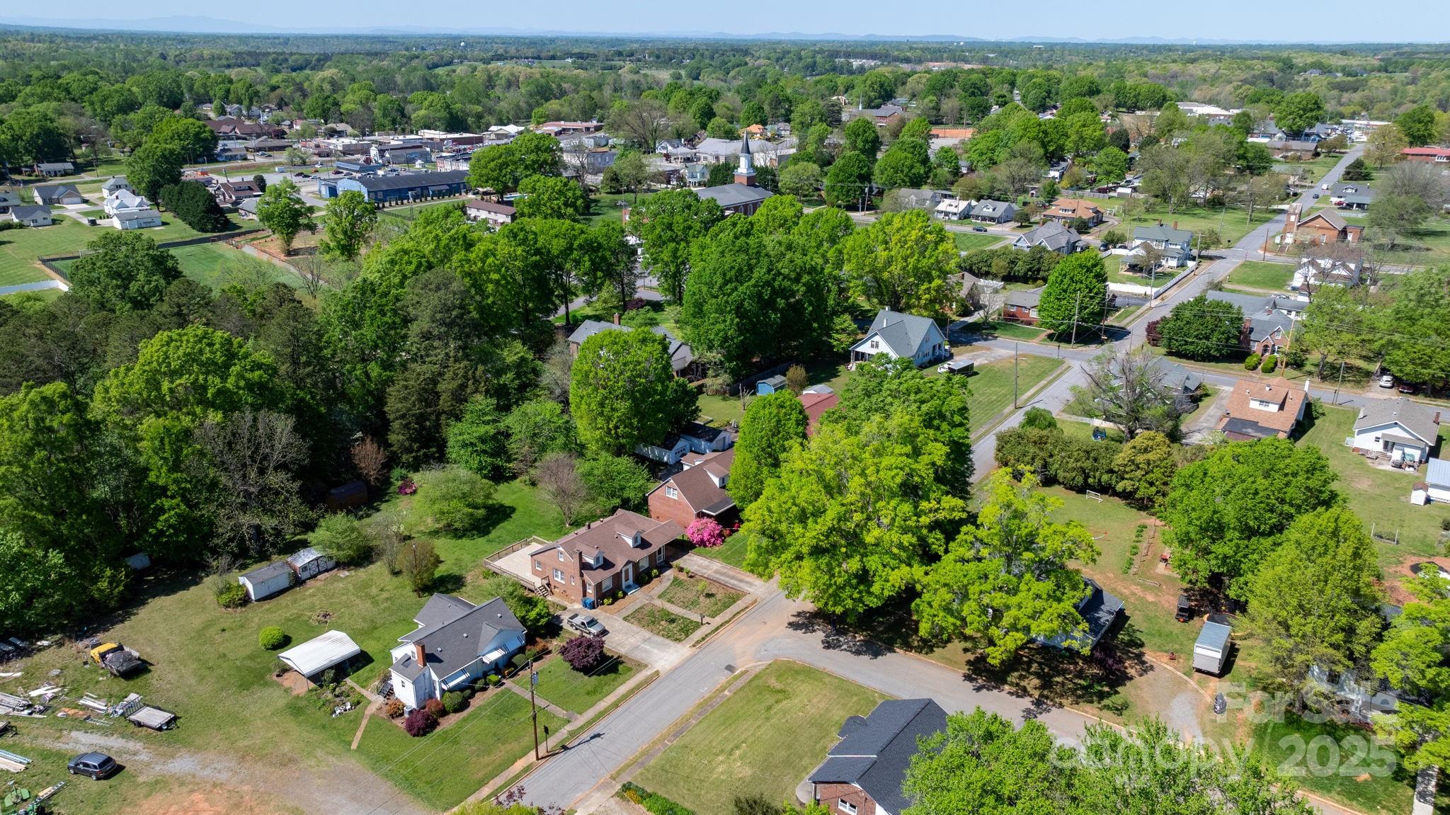 112 S 2nd Avenue Property Photo 32