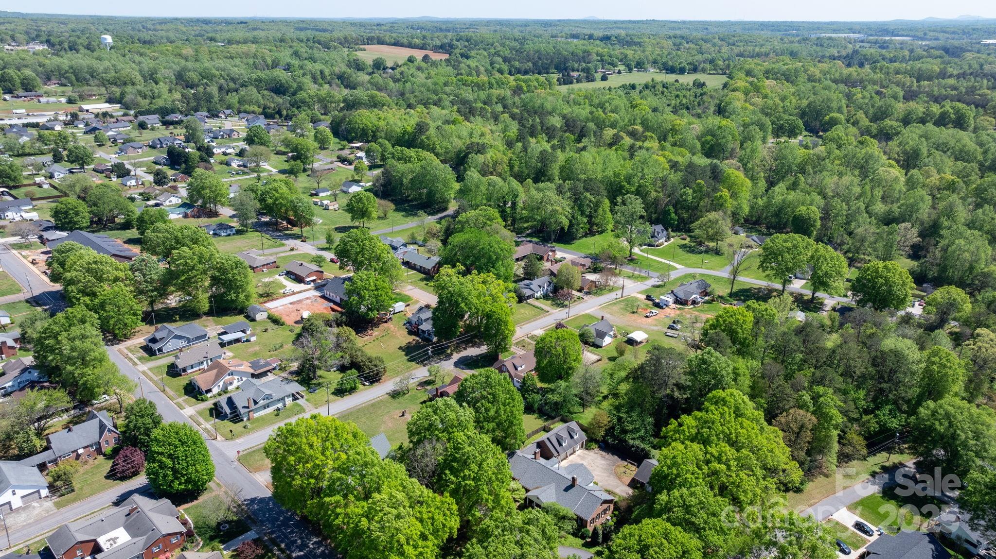 112 S 2nd Avenue Property Photo 33