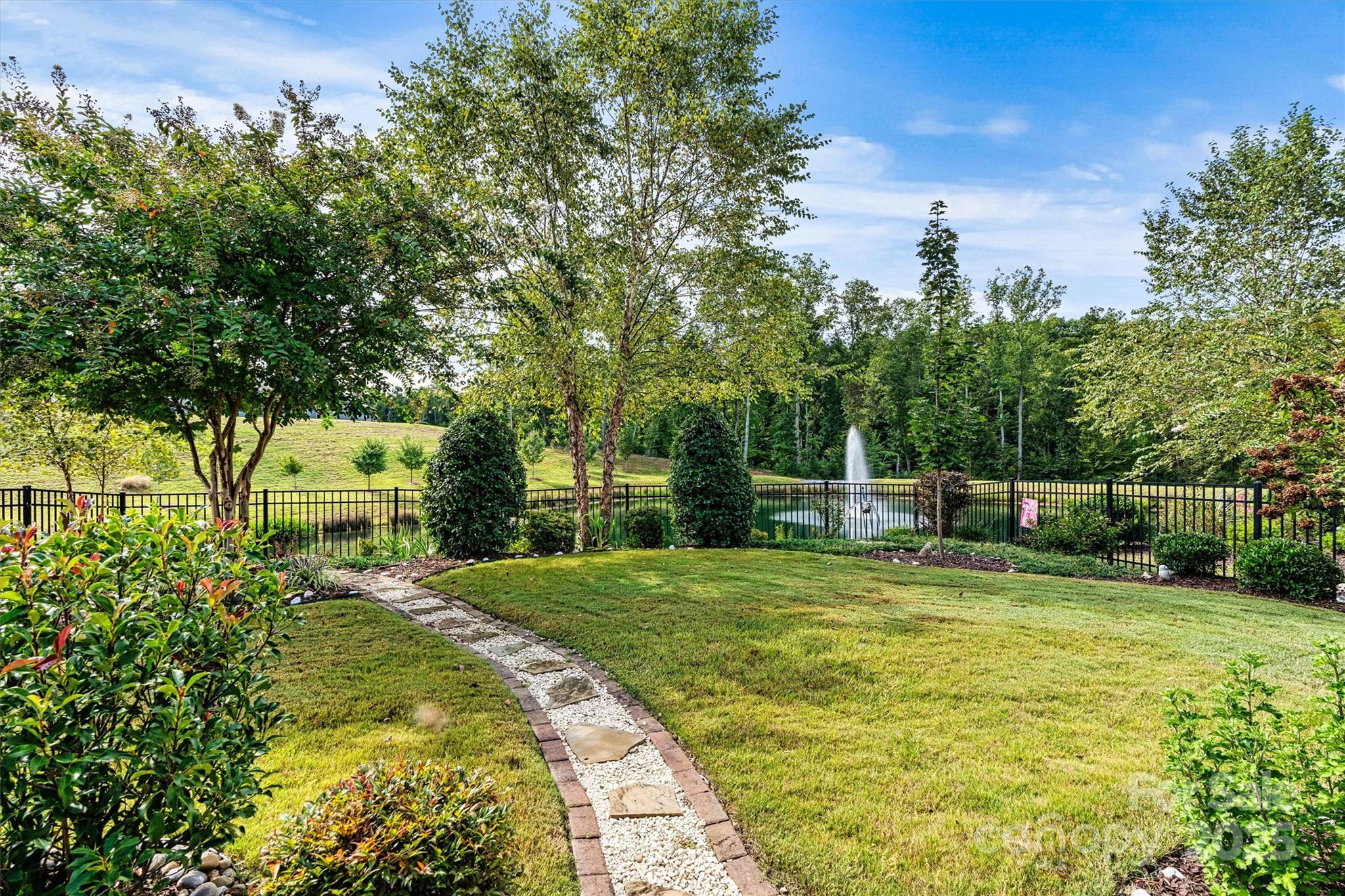 8121 Festival Way Property Photo 2