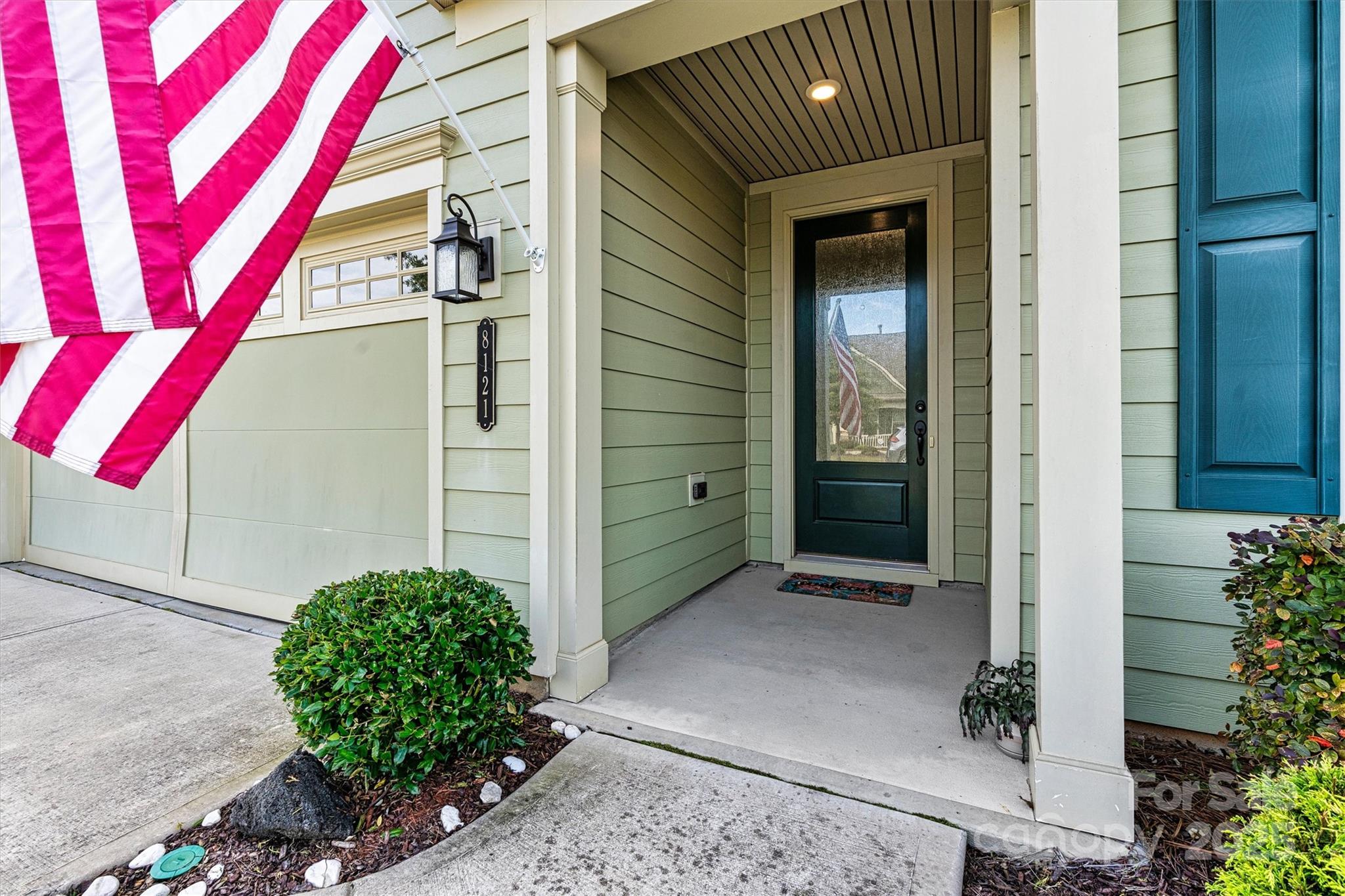 8121 Festival Way Property Photo 6