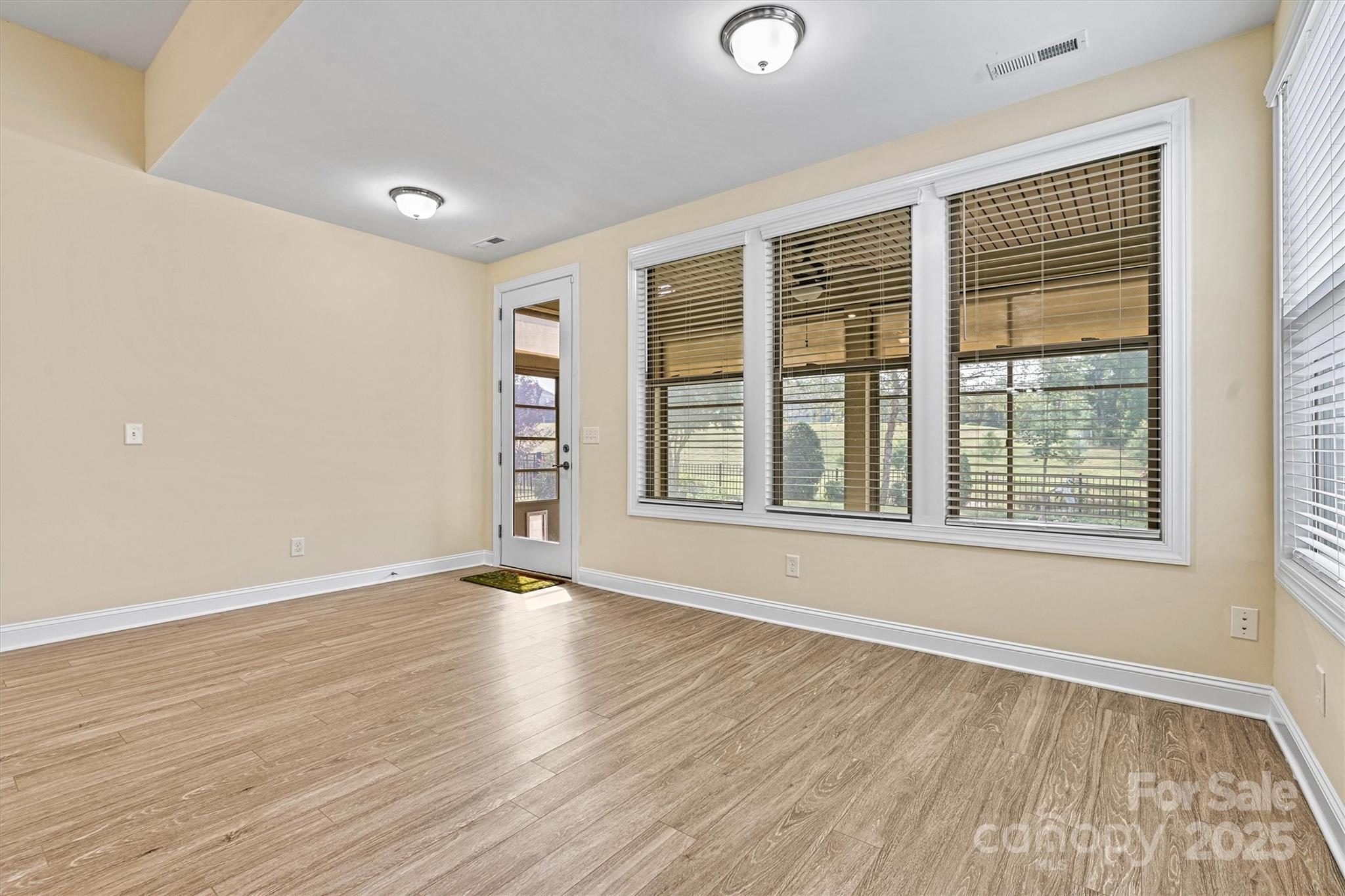 8121 Festival Way Property Photo 18