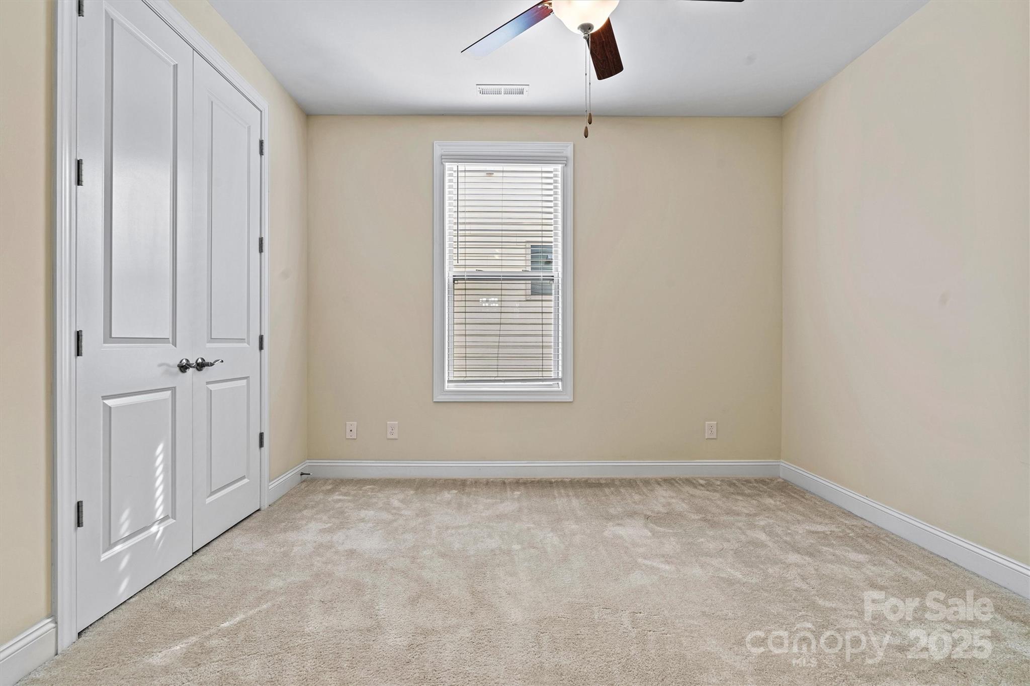 8121 Festival Way Property Photo 24
