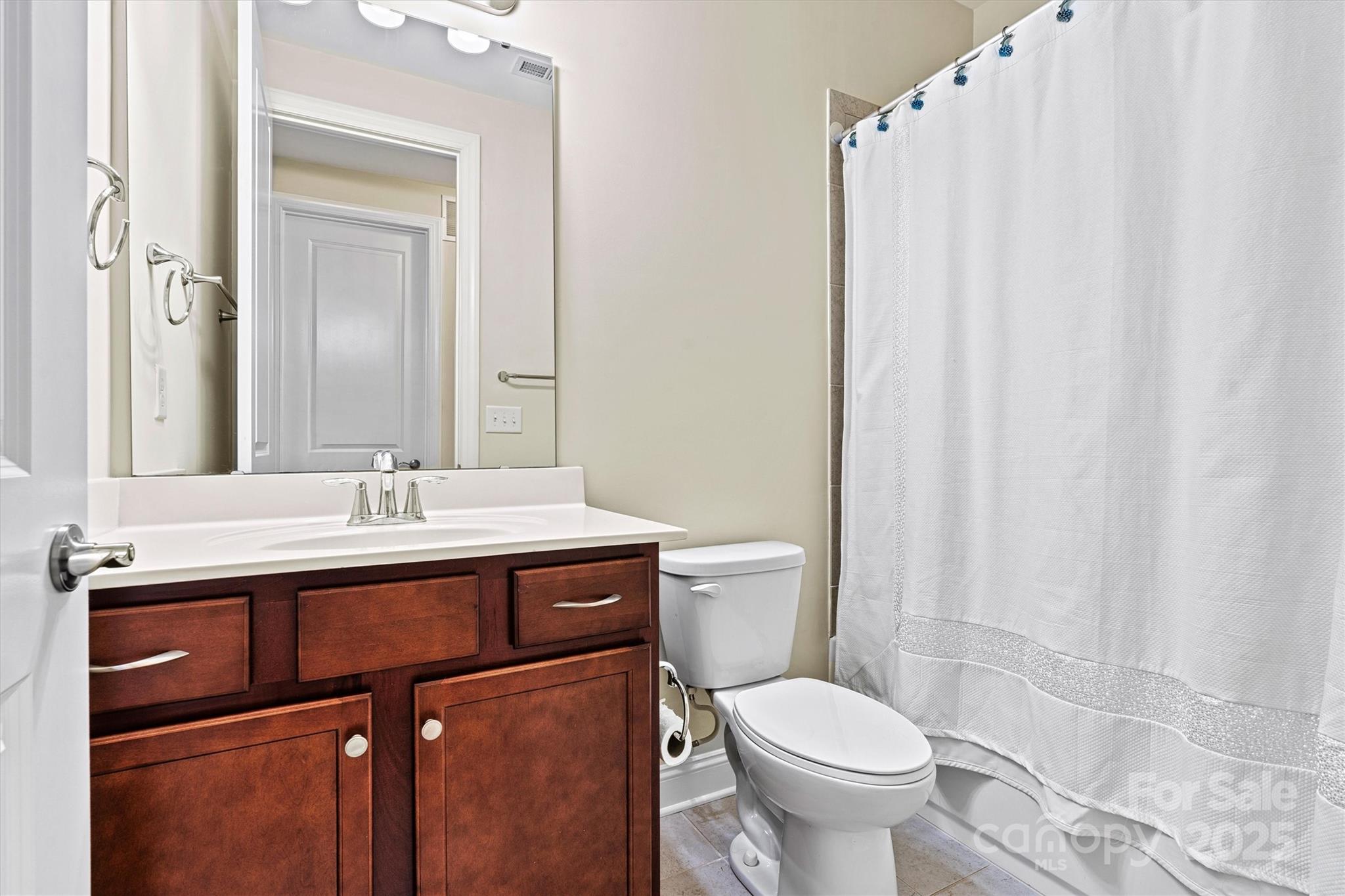 8121 Festival Way Property Photo 26