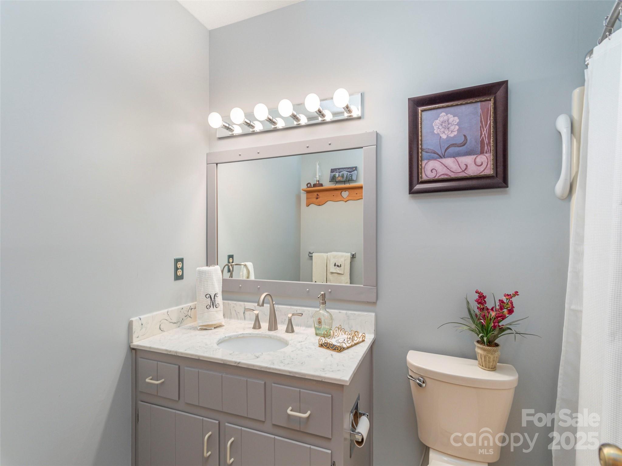 21 Flint Lane Property Photo 18