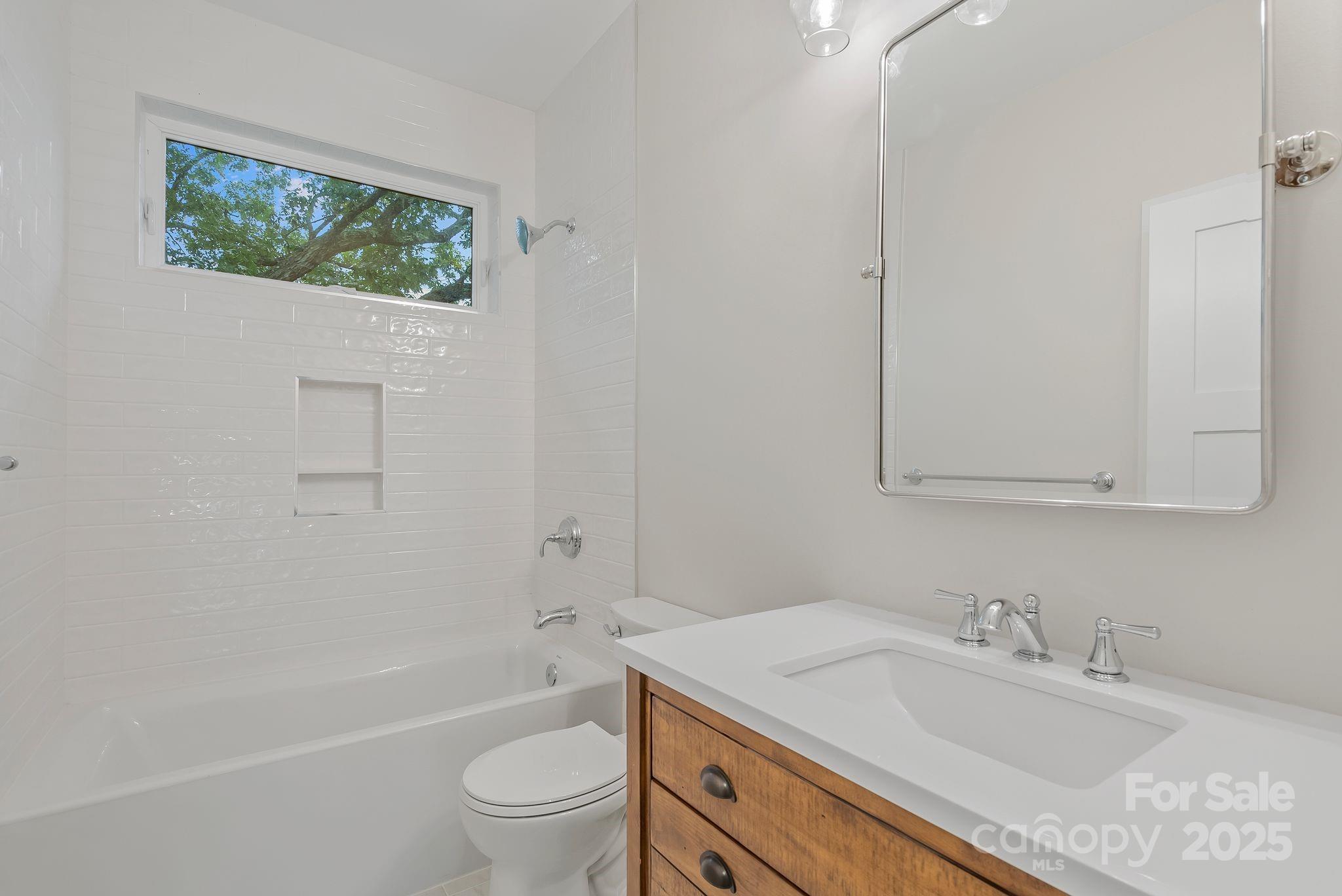 345 Riverview Drive Property Photo 14