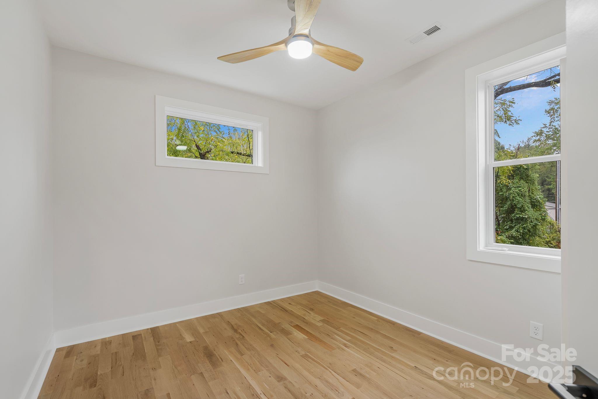 345 Riverview Drive Property Photo 16