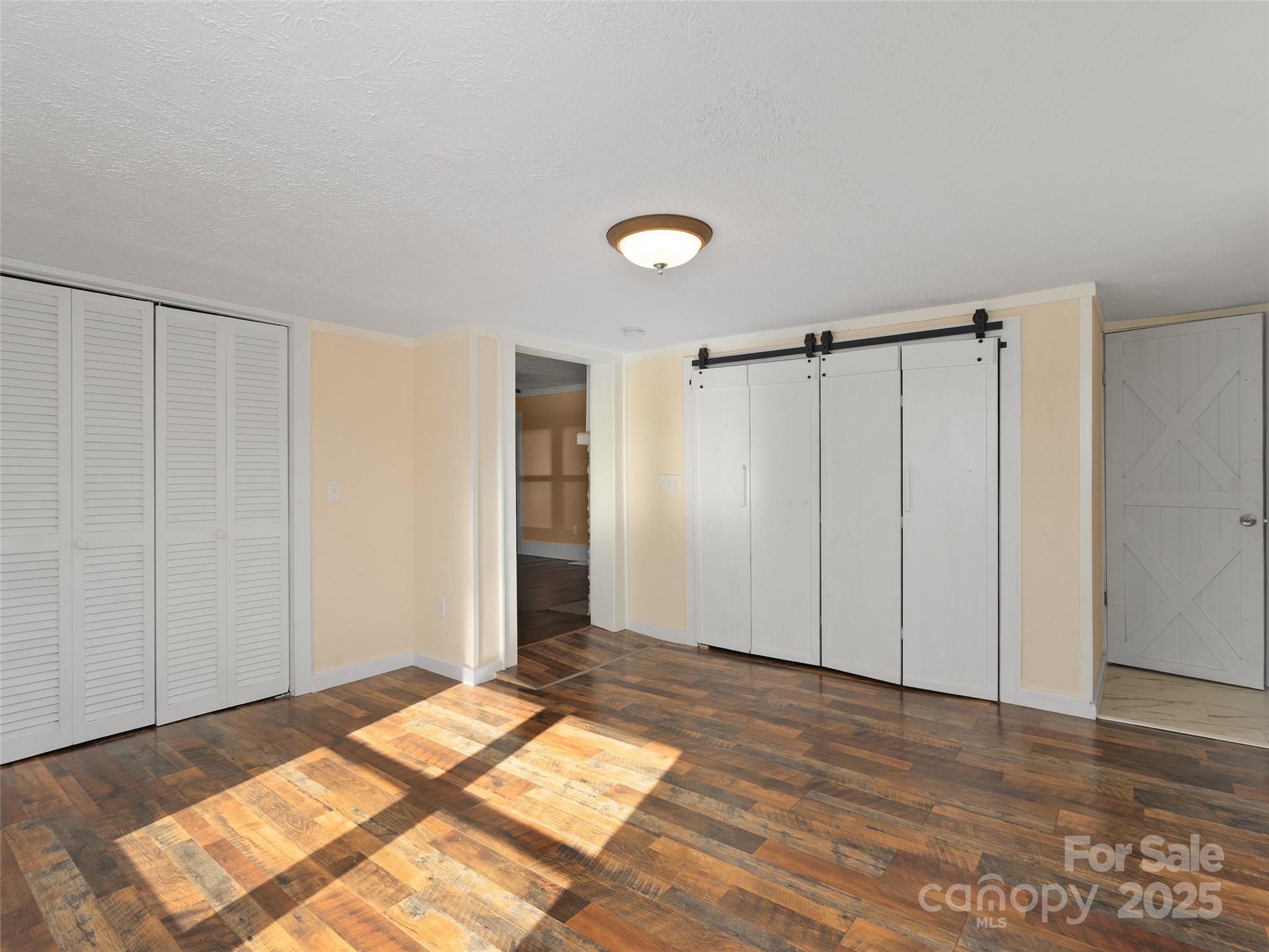 290 Killian Street Property Photo 12