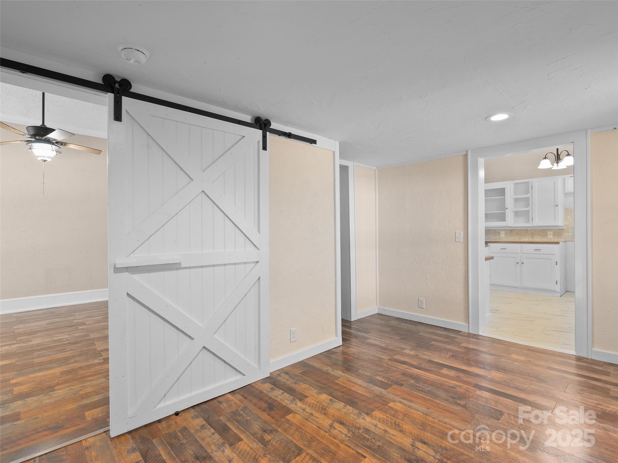 290 Killian Street Property Photo 19