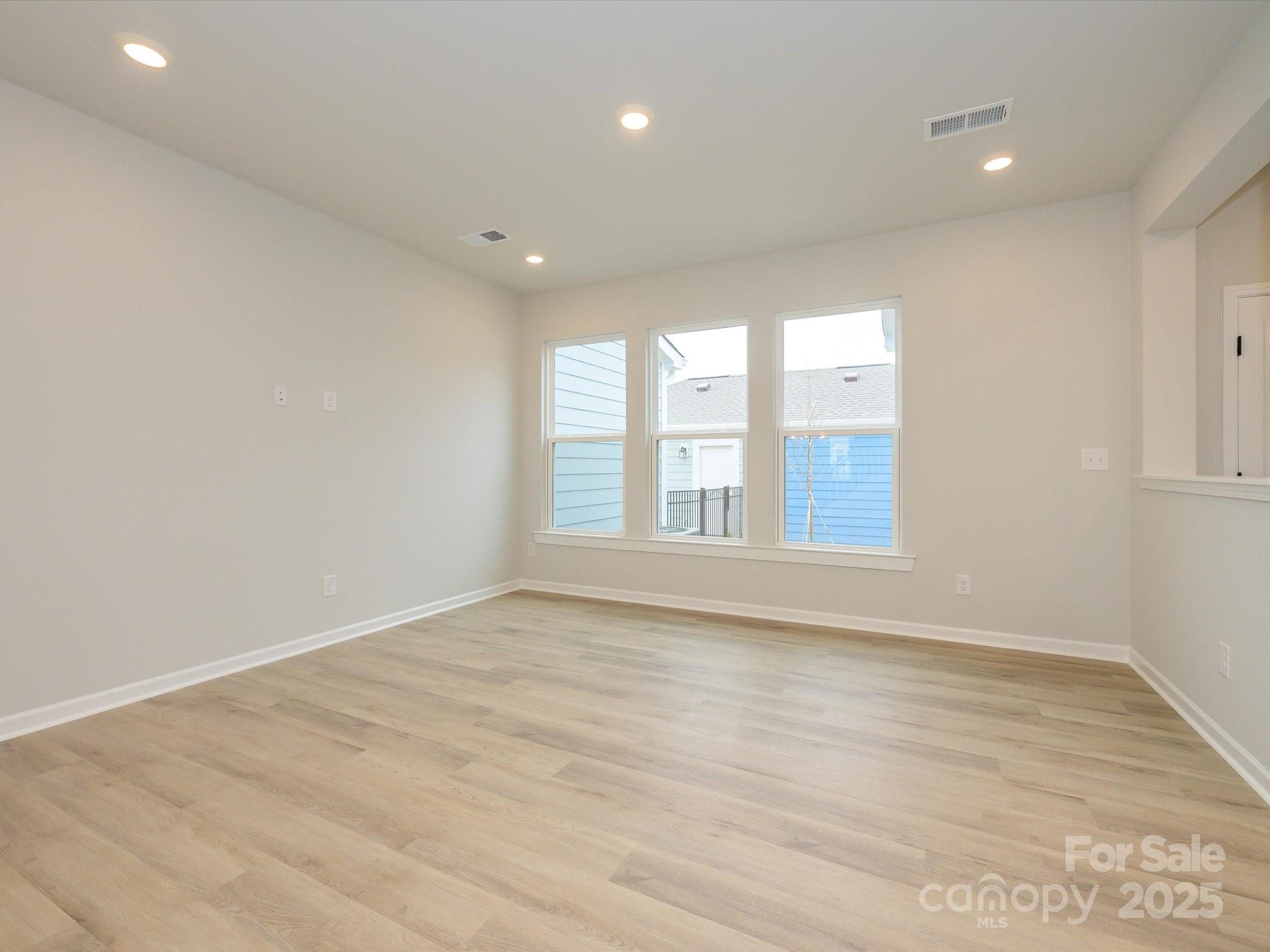 10507 Boudreaux Street Property Photo 18
