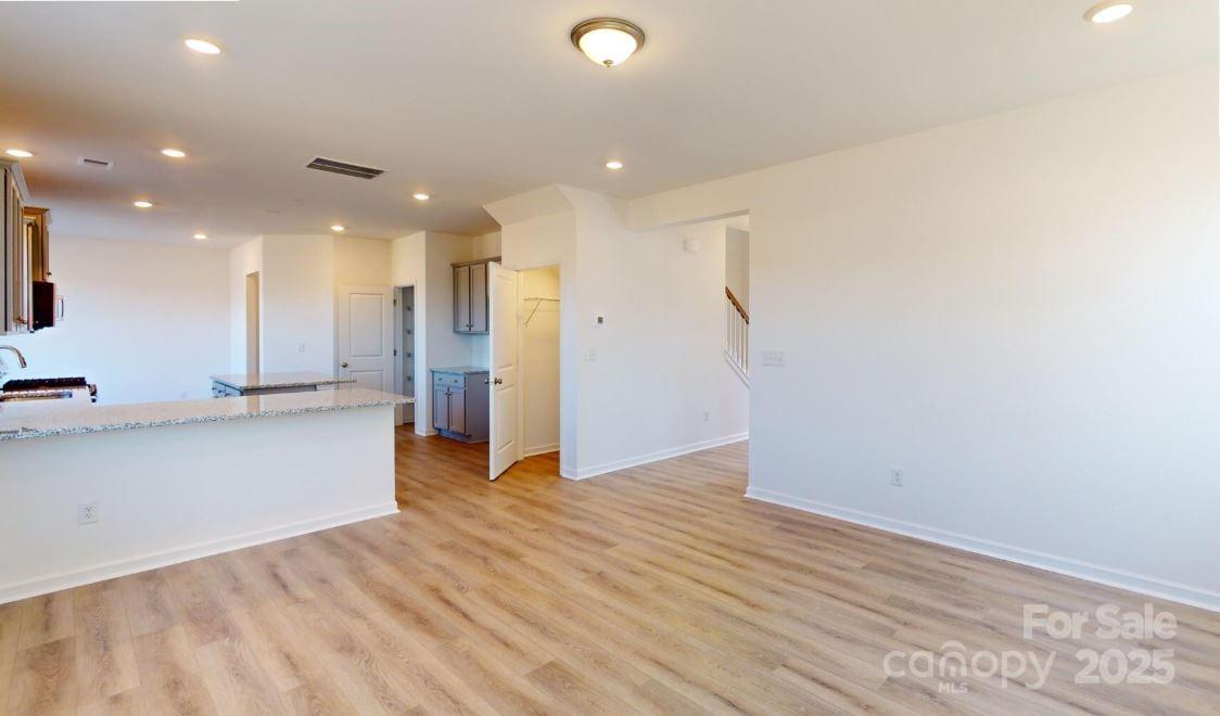 1809 Augustine Street Property Photo 8
