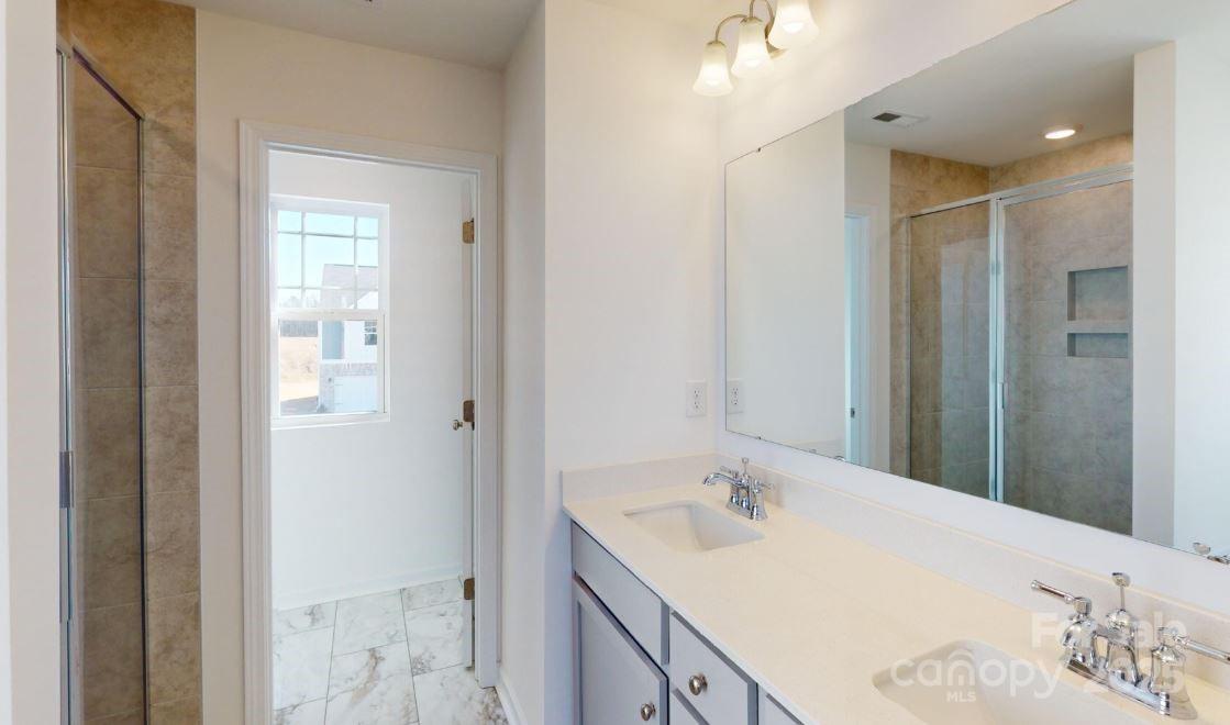 1809 Augustine Street Property Photo 18
