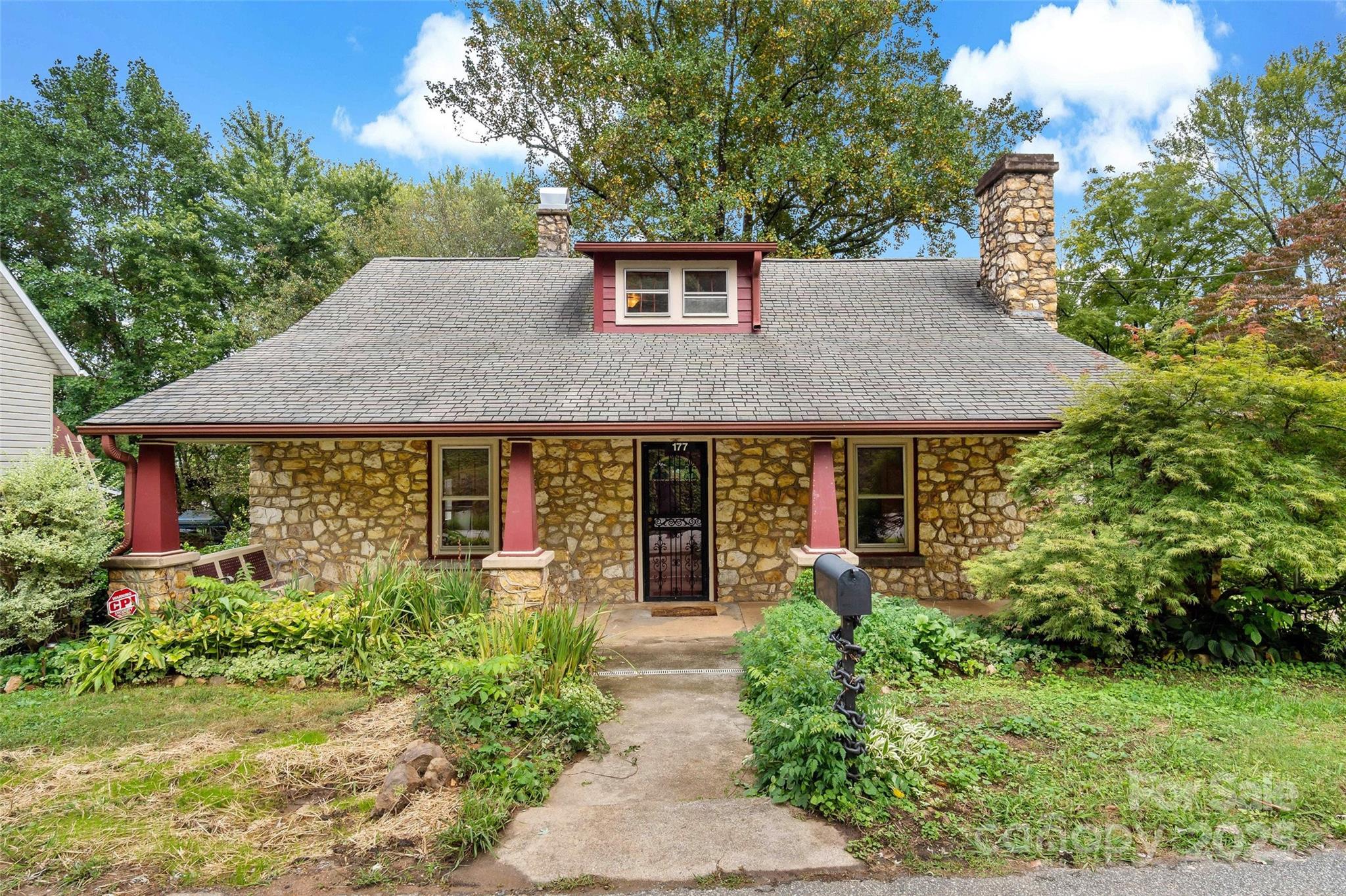 177 Salisbury Avenue Property Photo 2