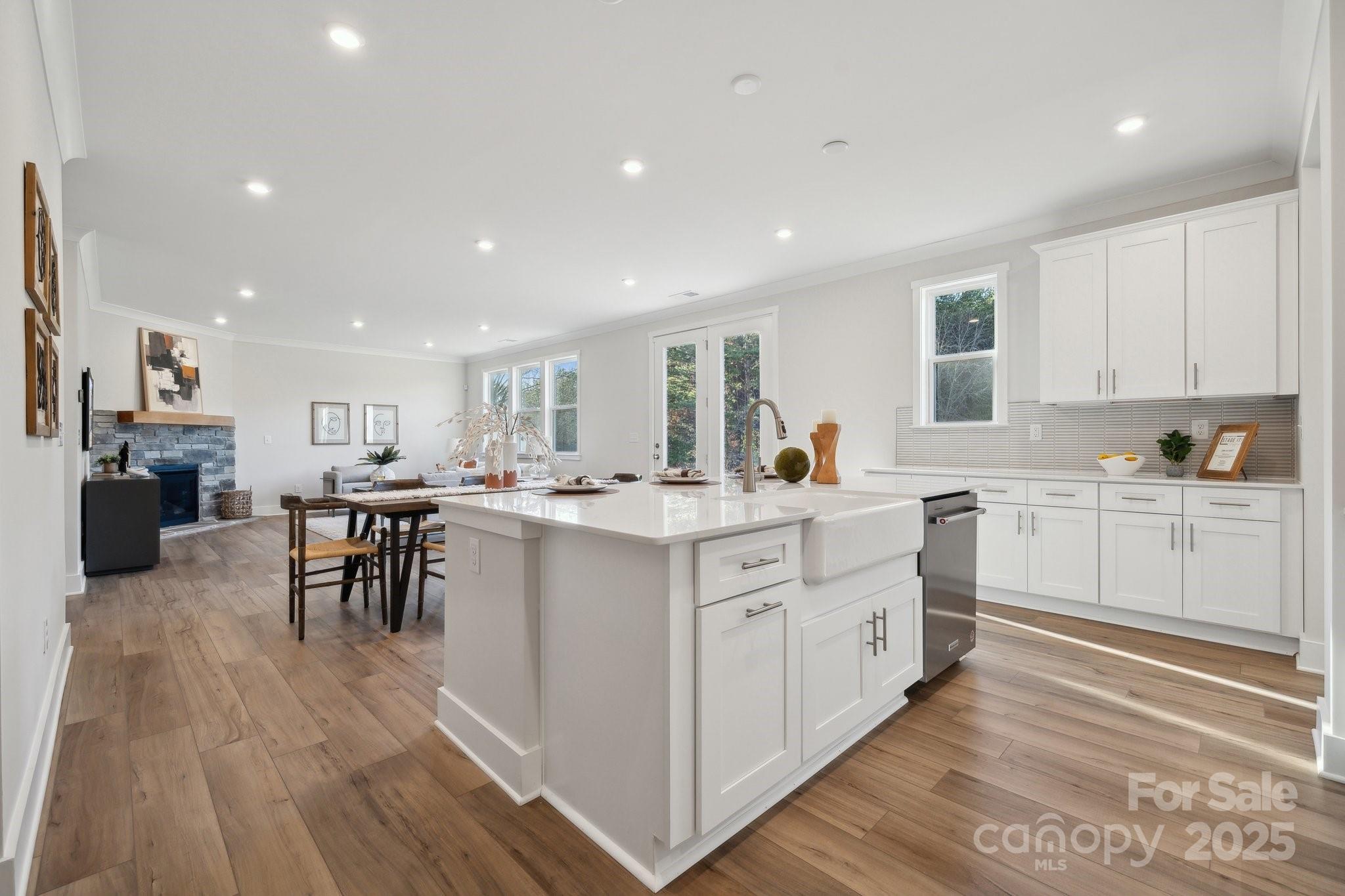 126 Brooke Forest Court Property Photo 12