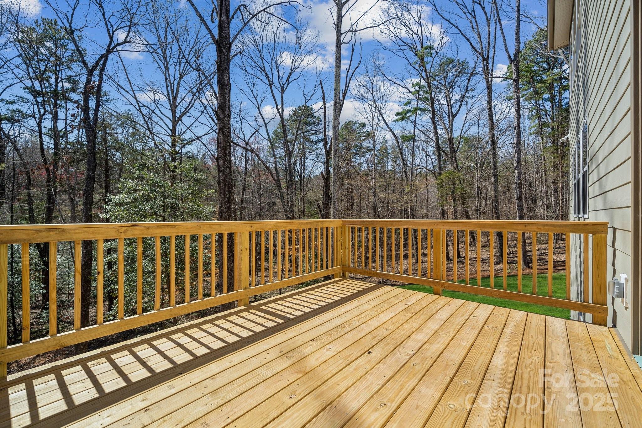 7089 Cobblefield Lane Property Photo 3