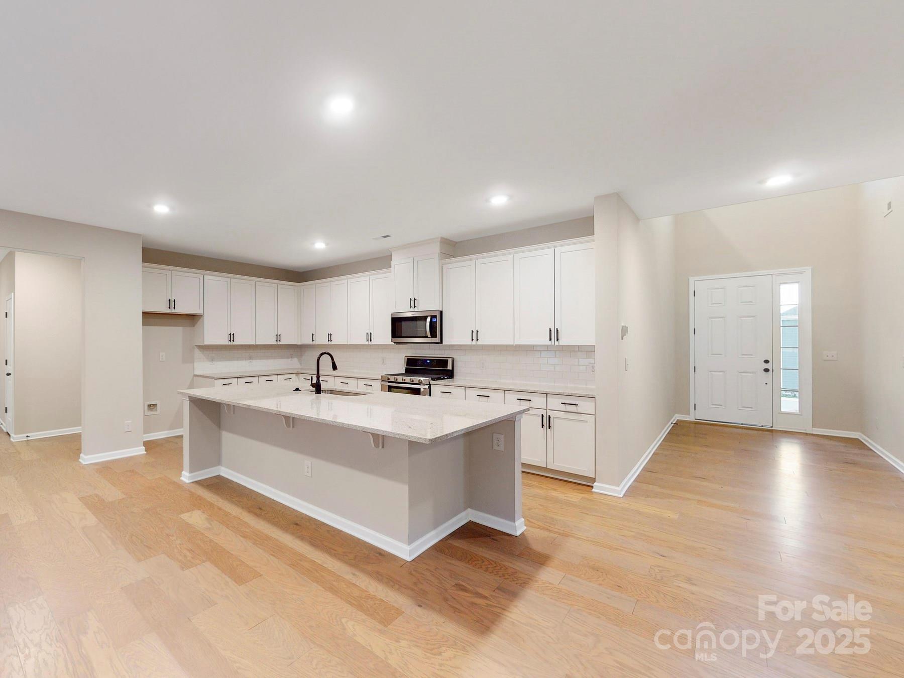 7089 Cobblefield Lane Property Photo 10
