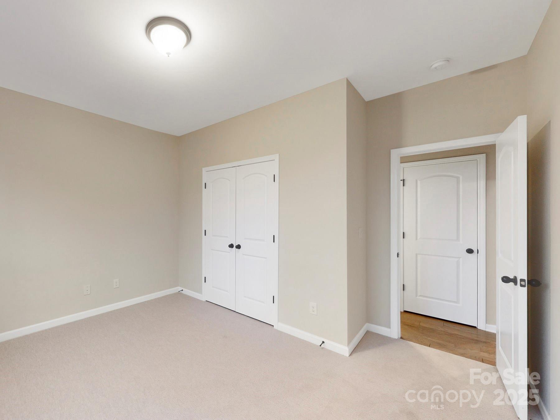 7089 Cobblefield Lane Property Photo 18