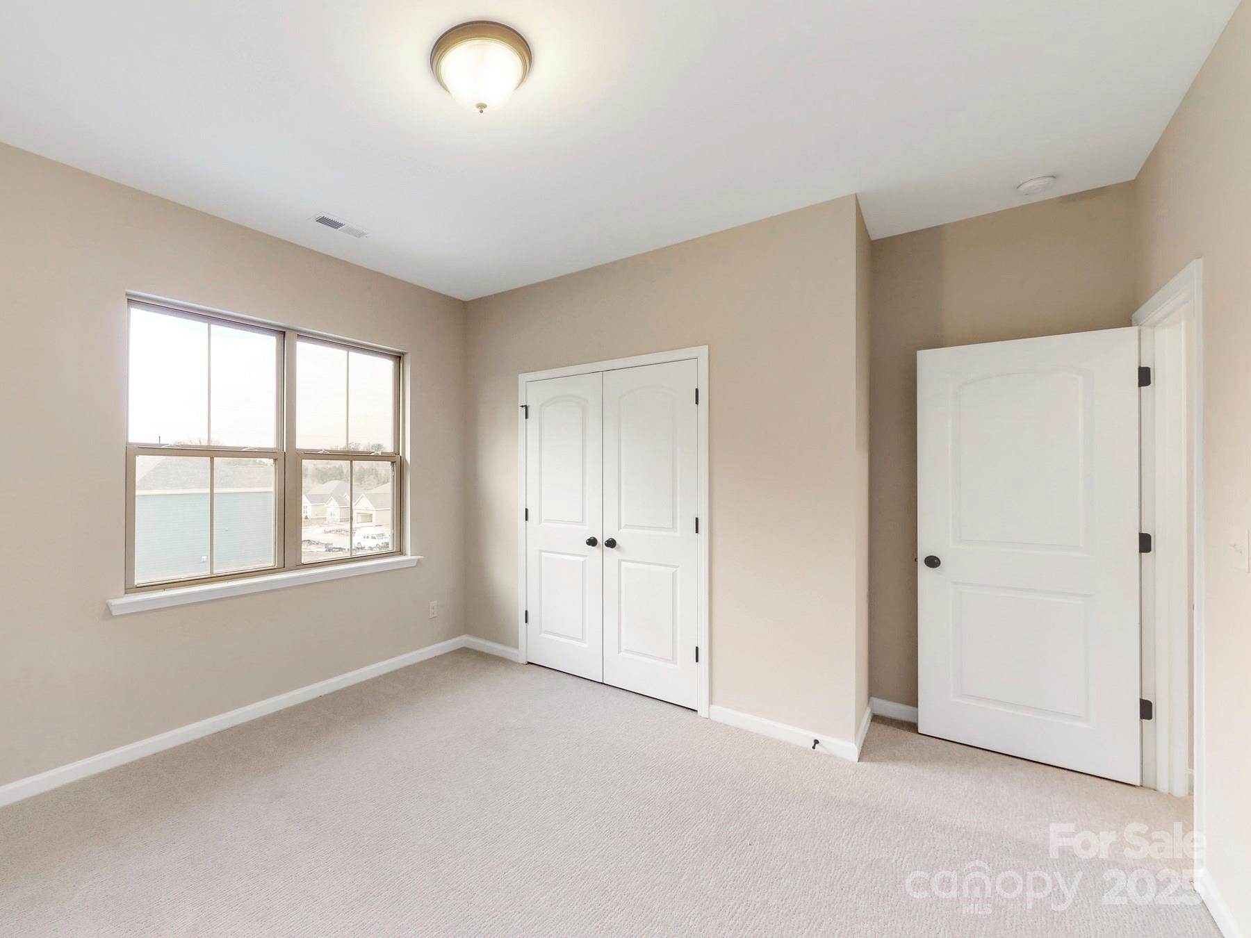 7089 Cobblefield Lane Property Photo 25