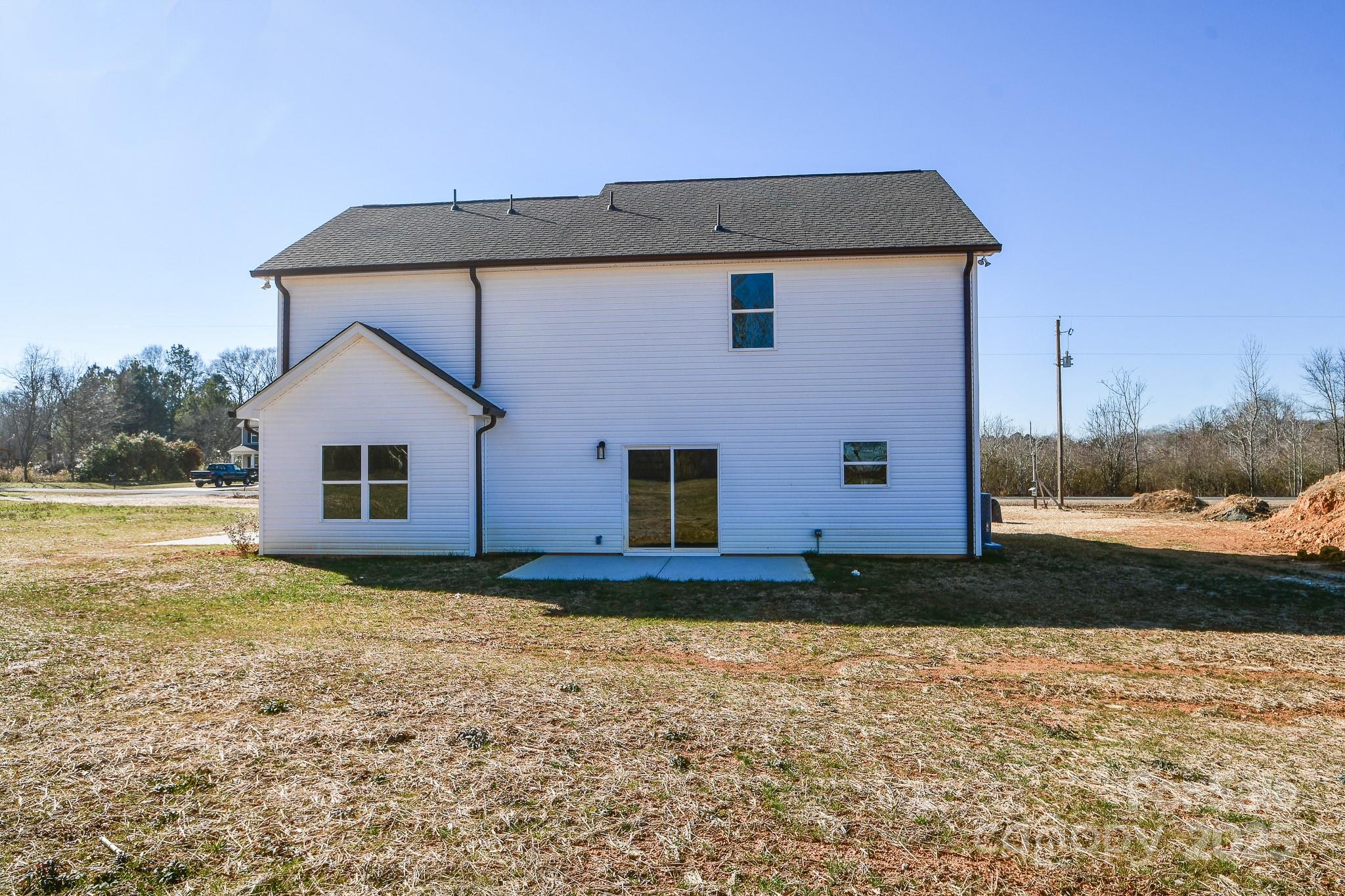 7805 Medlin Road Property Photo 4