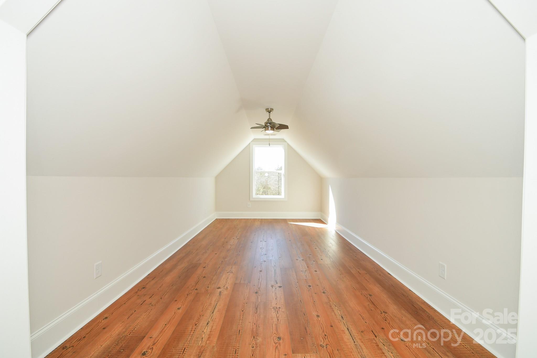 7805 Medlin Road Property Photo 12