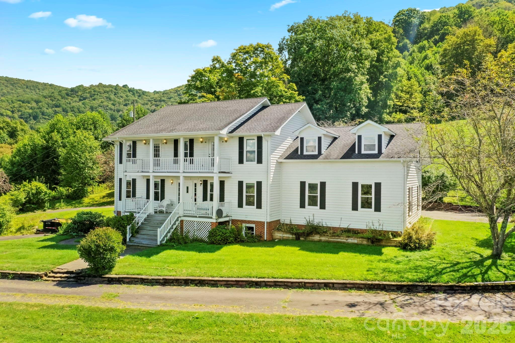 840 Ed Williams Road Property Photo 2