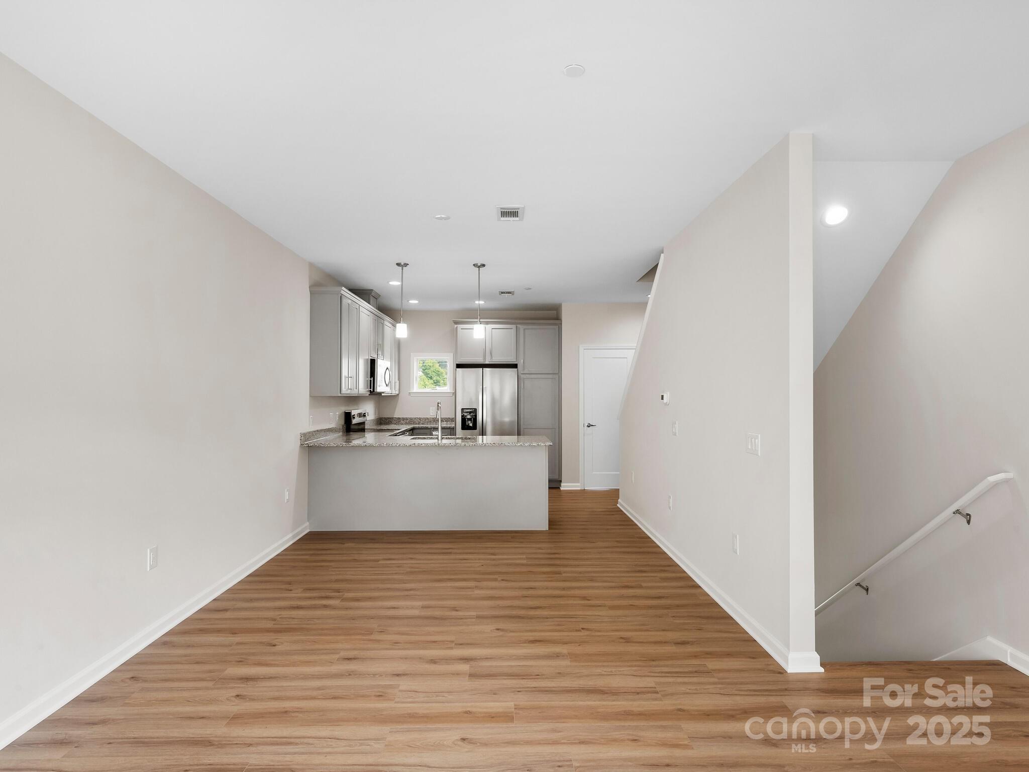 3 Lee Garden Lane 204 Property Photo 10