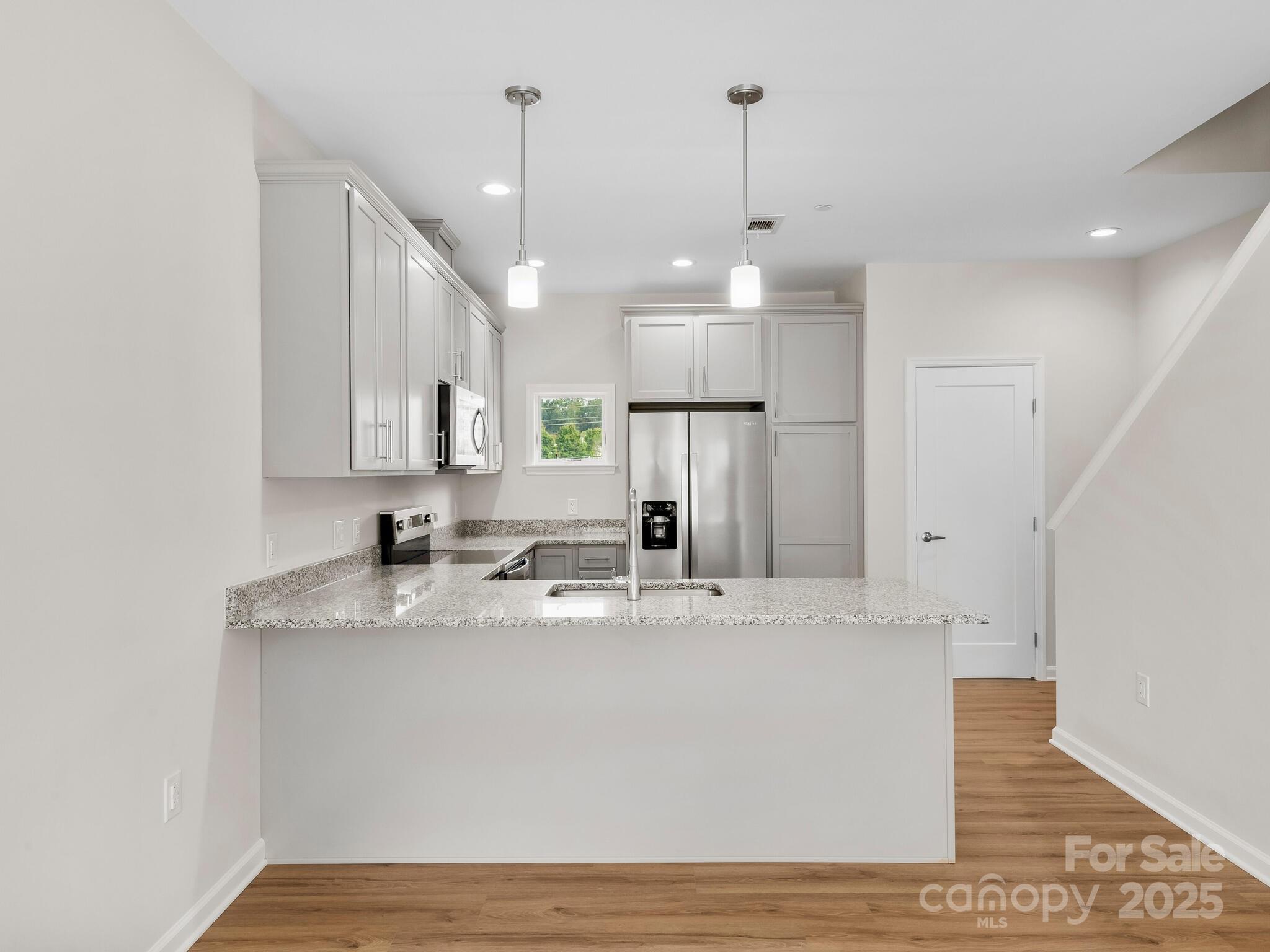 3 Lee Garden Lane 204 Property Photo 12