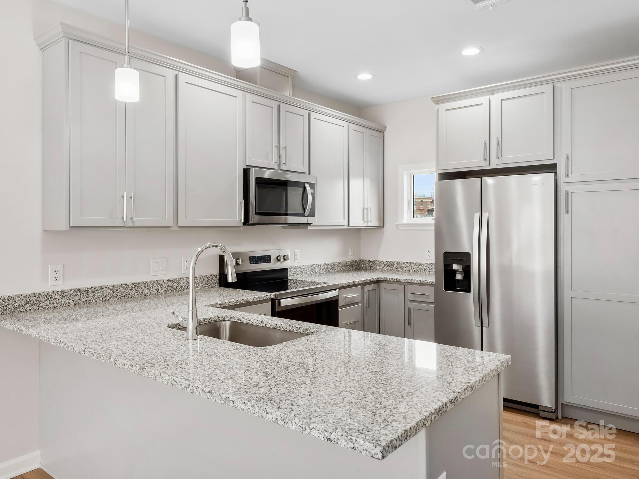 3 Lee Garden Lane 204 Property Photo 13