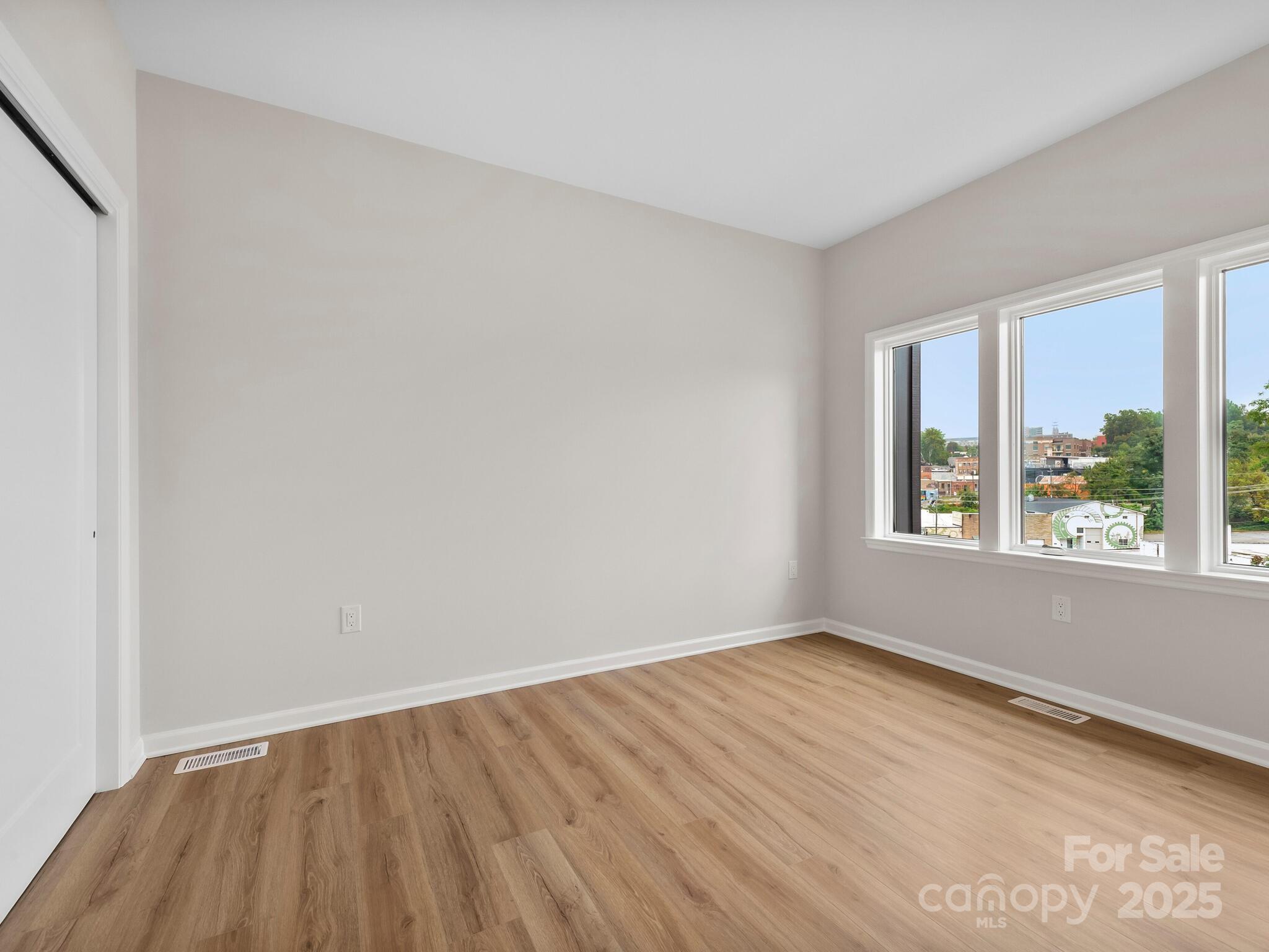 3 Lee Garden Lane 204 Property Photo 22